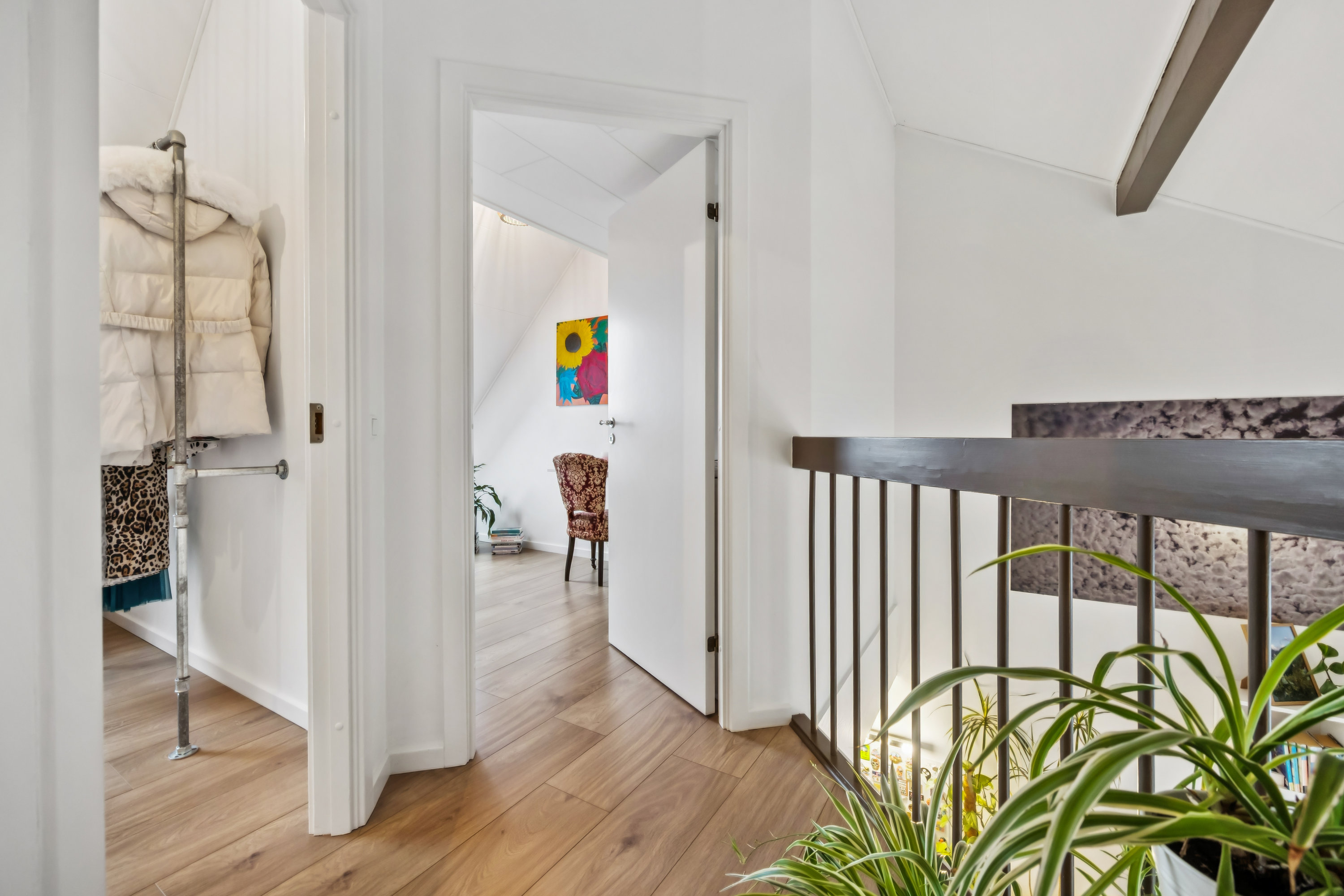 Fremhævet gang billede i fuldskærmstilstand. Billede af Ravndalen 7, 9310 Vodskov