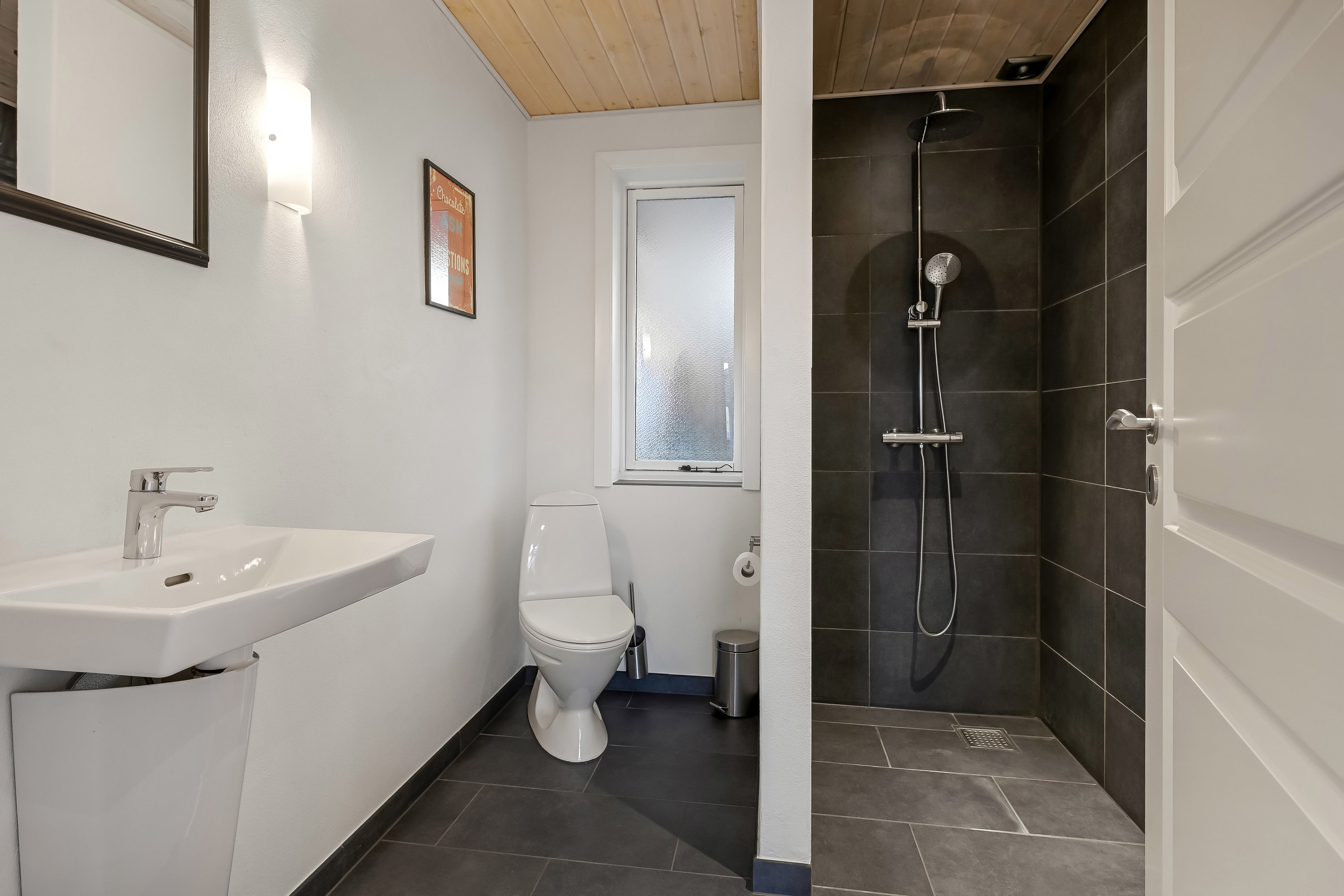 Miniaturebillede 2: badeværelse. Billede af Bygvænget 33, 7200 Grindsted