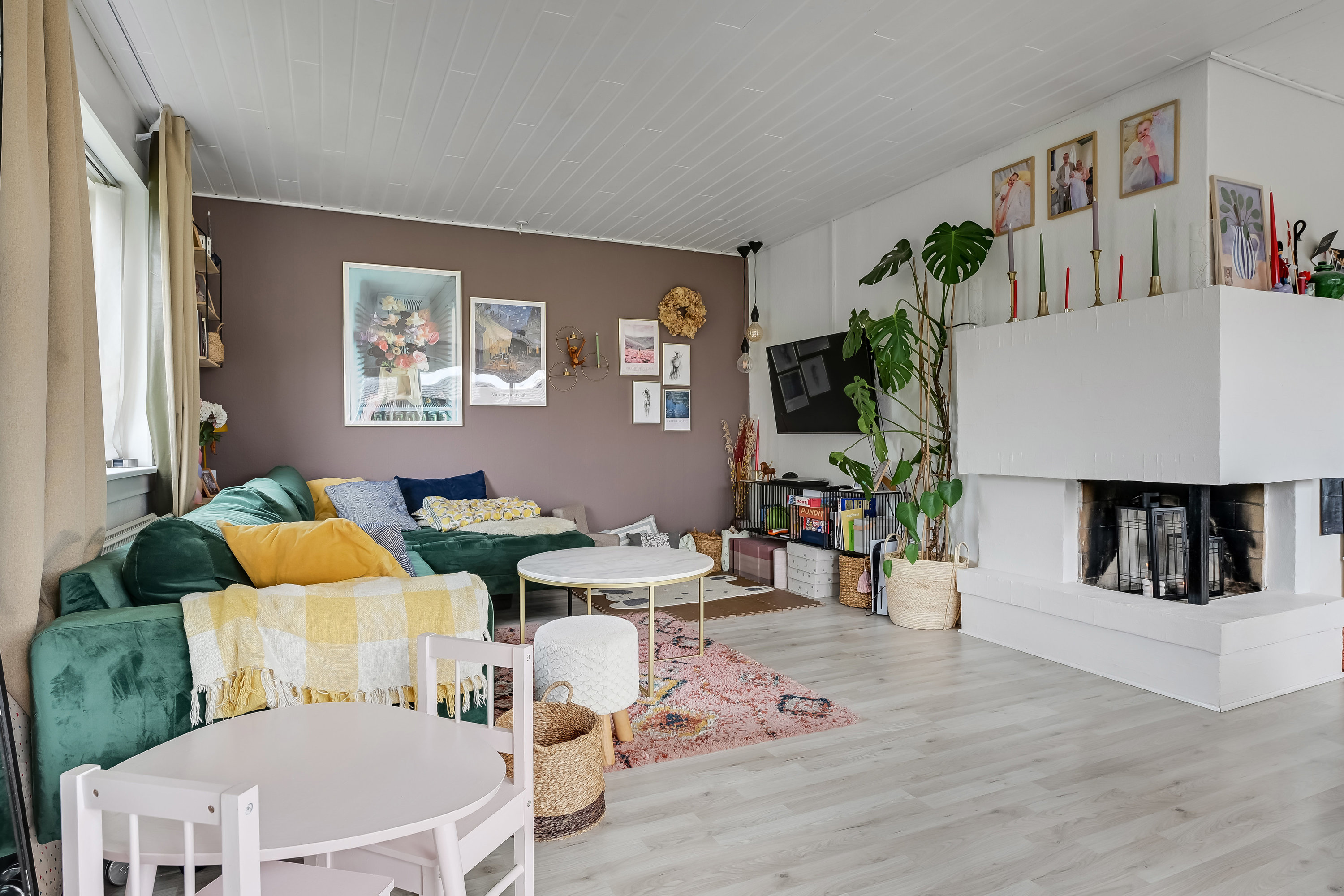 Miniaturebillede 1: stue. Billede af Lupinvænget 24, 7200 Grindsted