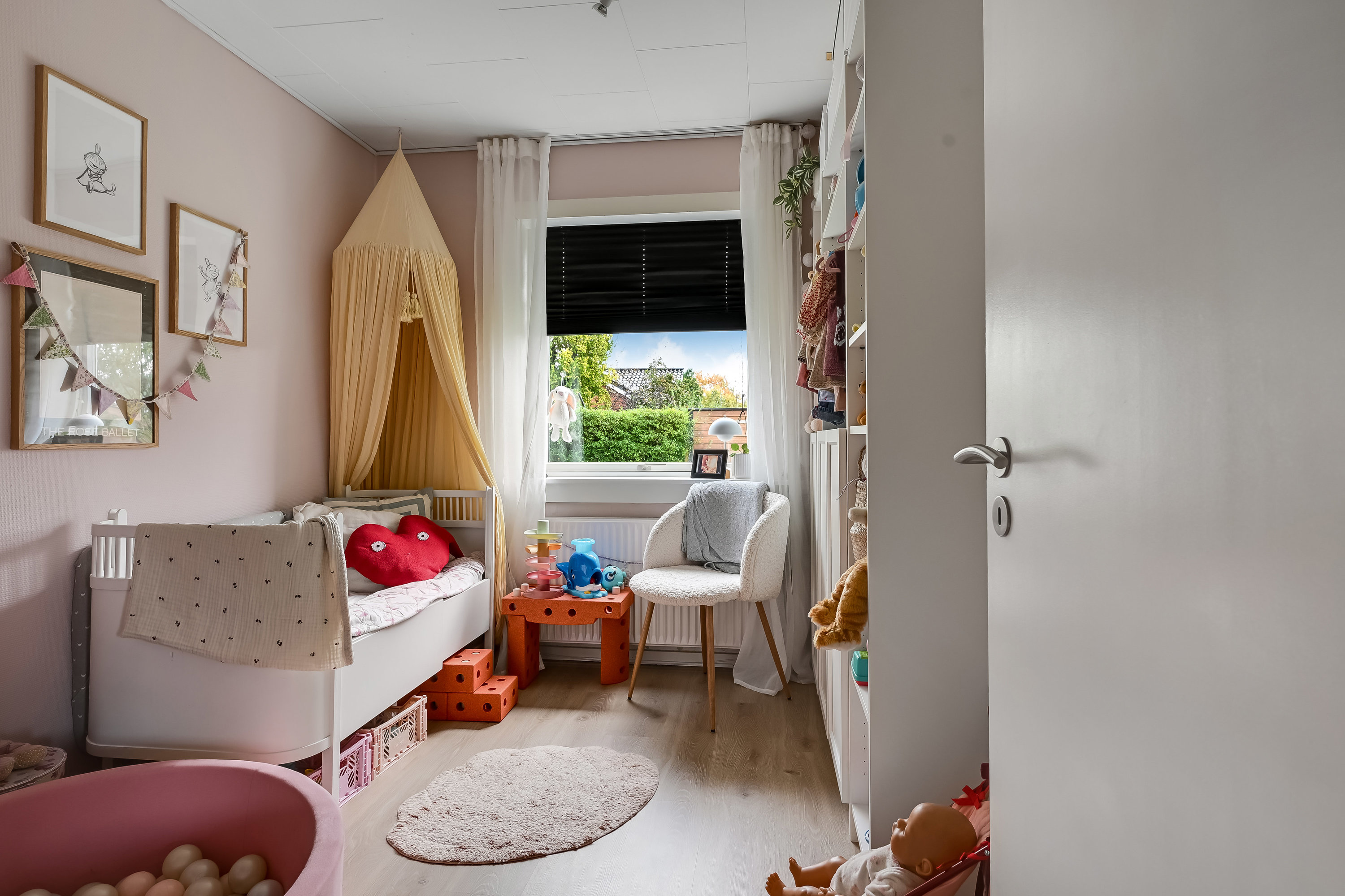 Fremhævet værelse billede i fuldskærmstilstand. Billede af Lupinvænget 24, 7200 Grindsted