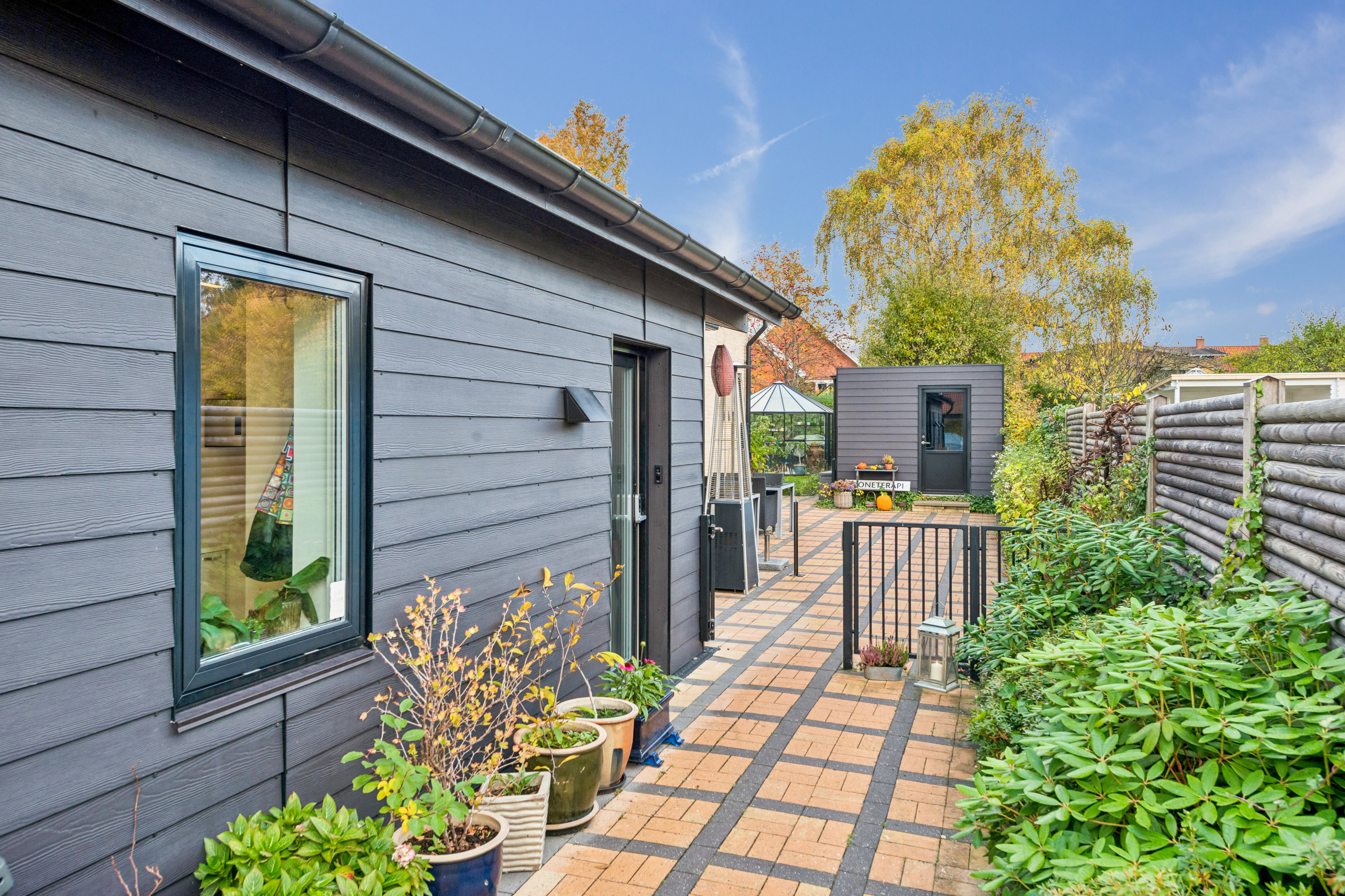 Fremhævet terrasse billede i fuldskærmstilstand. Billede af Dalbyvej 8, 2700 Brønshøj