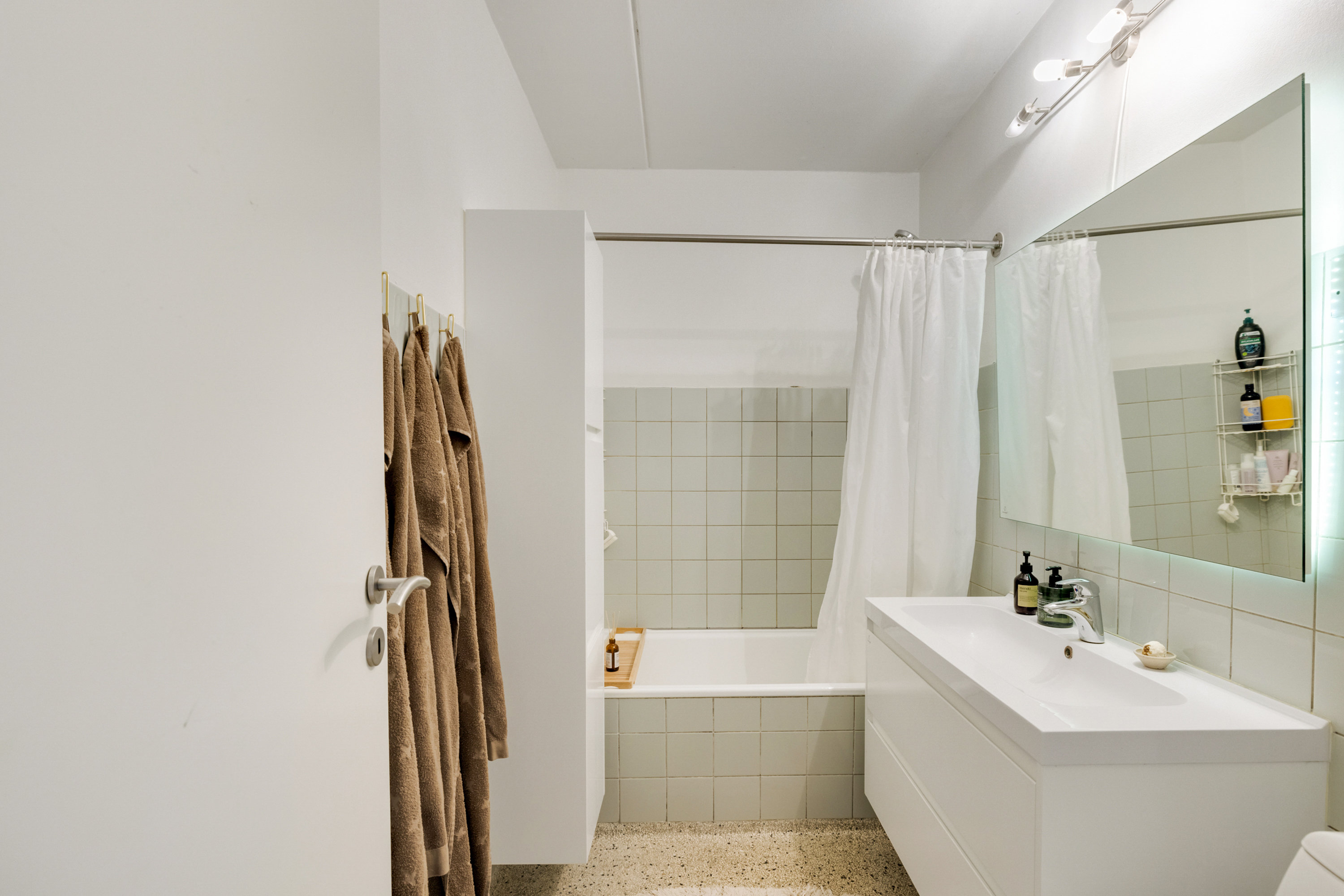 Fremhævet badeværelse billede i fuldskærmstilstand. Billede af Grøfthøjparken 154, 3. 4., 8260 Viby J