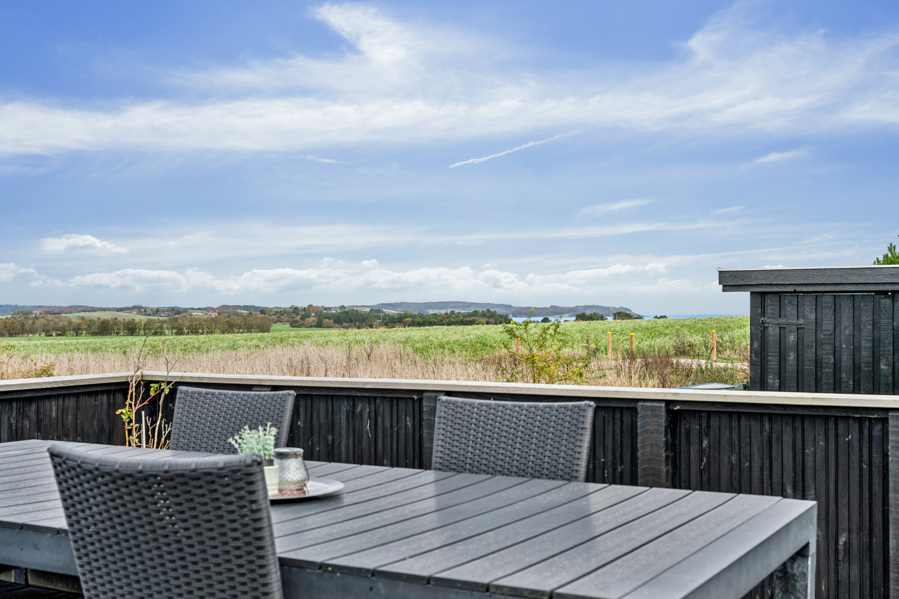 Fremhævet terrasse billede i fuldskærmstilstand. Billede af Fuldriggerstien 8, Dråby, 8400 Ebeltoft