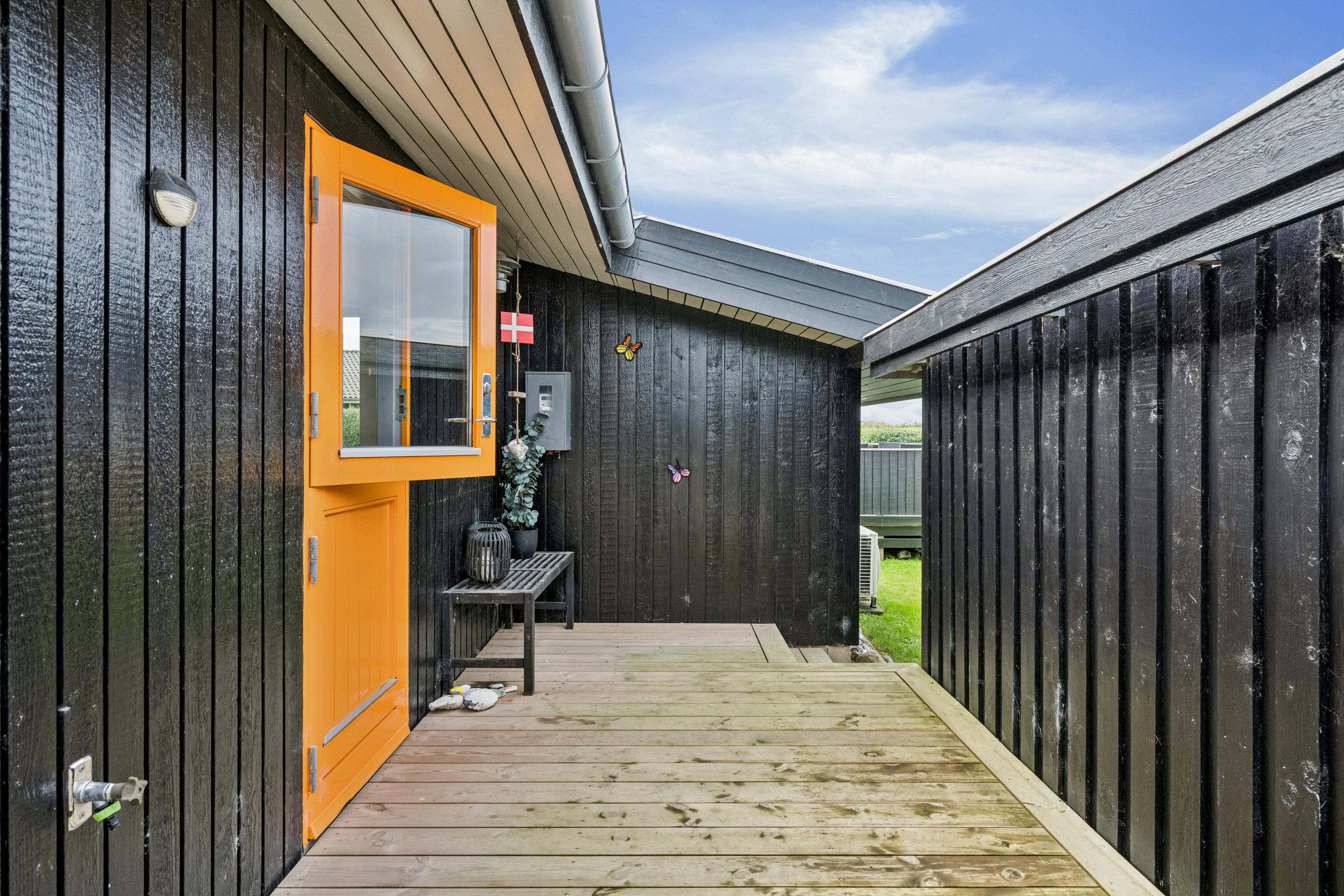 Fremhævet terrasse billede i fuldskærmstilstand. Billede af Fuldriggerstien 8, Dråby, 8400 Ebeltoft