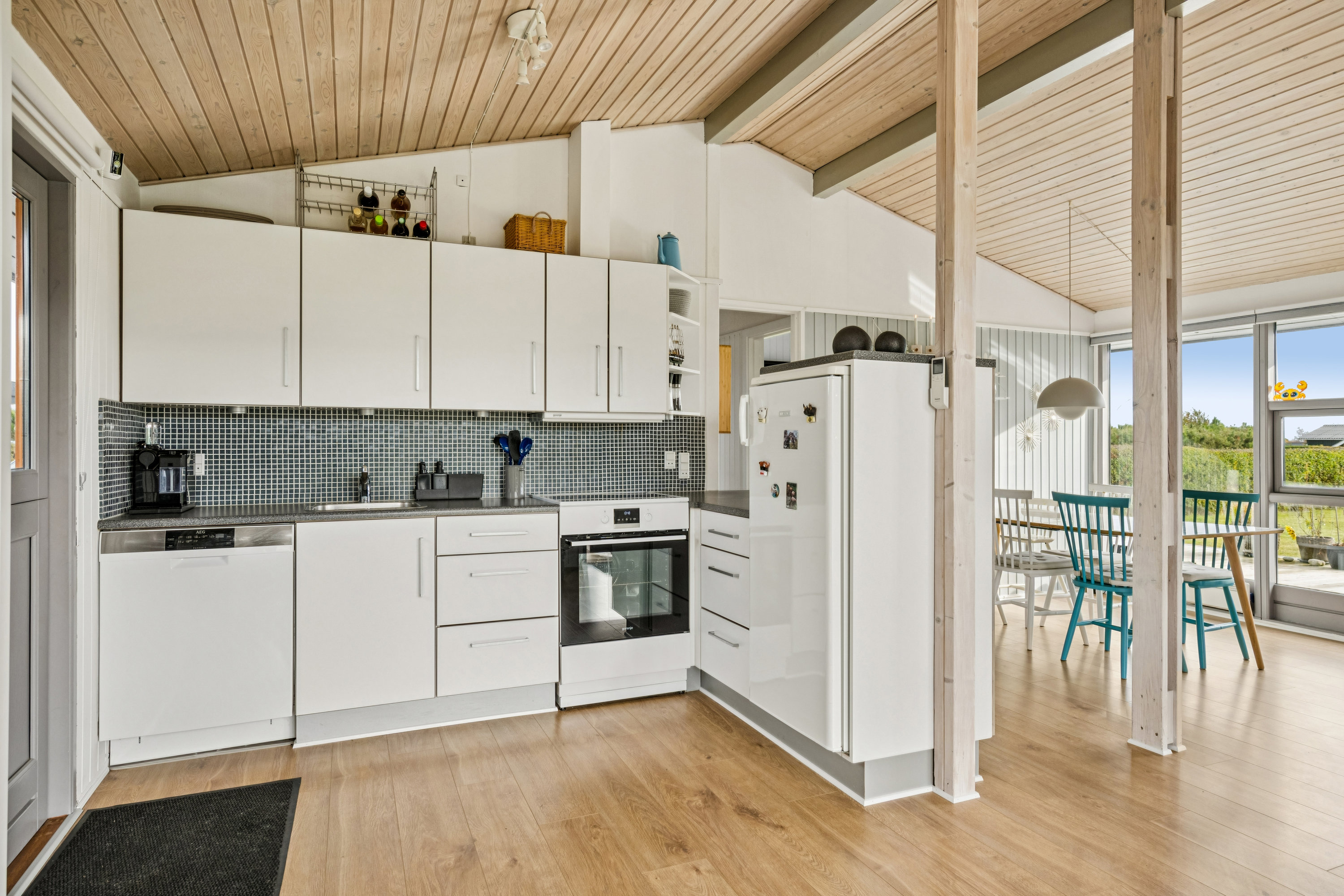 Fremhævet køkken billede i fuldskærmstilstand. Billede af Fuldriggerstien 8, Dråby, 8400 Ebeltoft