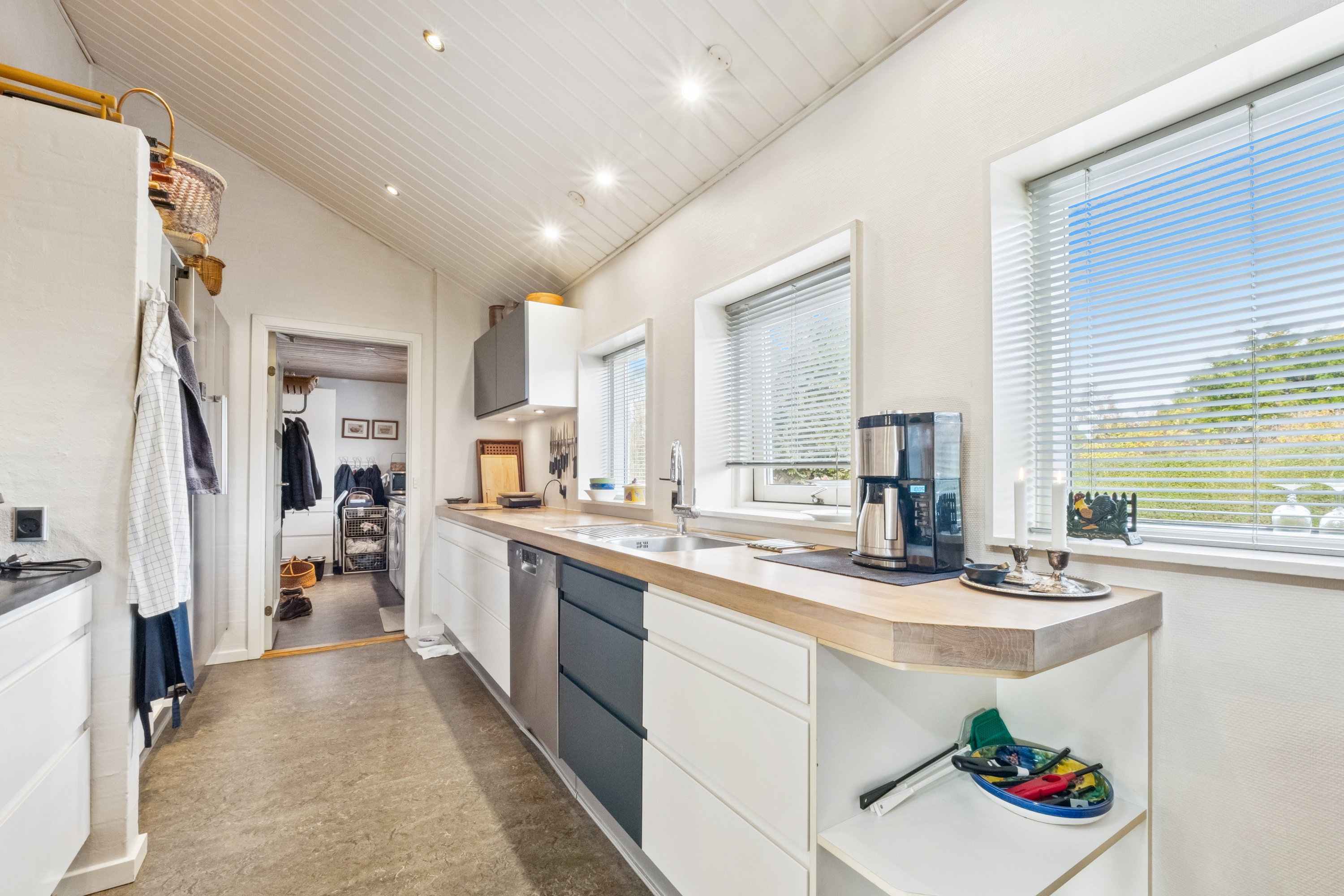 Fremhævet køkken billede i fuldskærmstilstand. Billede af Nøddevej 50, 7800 Skive