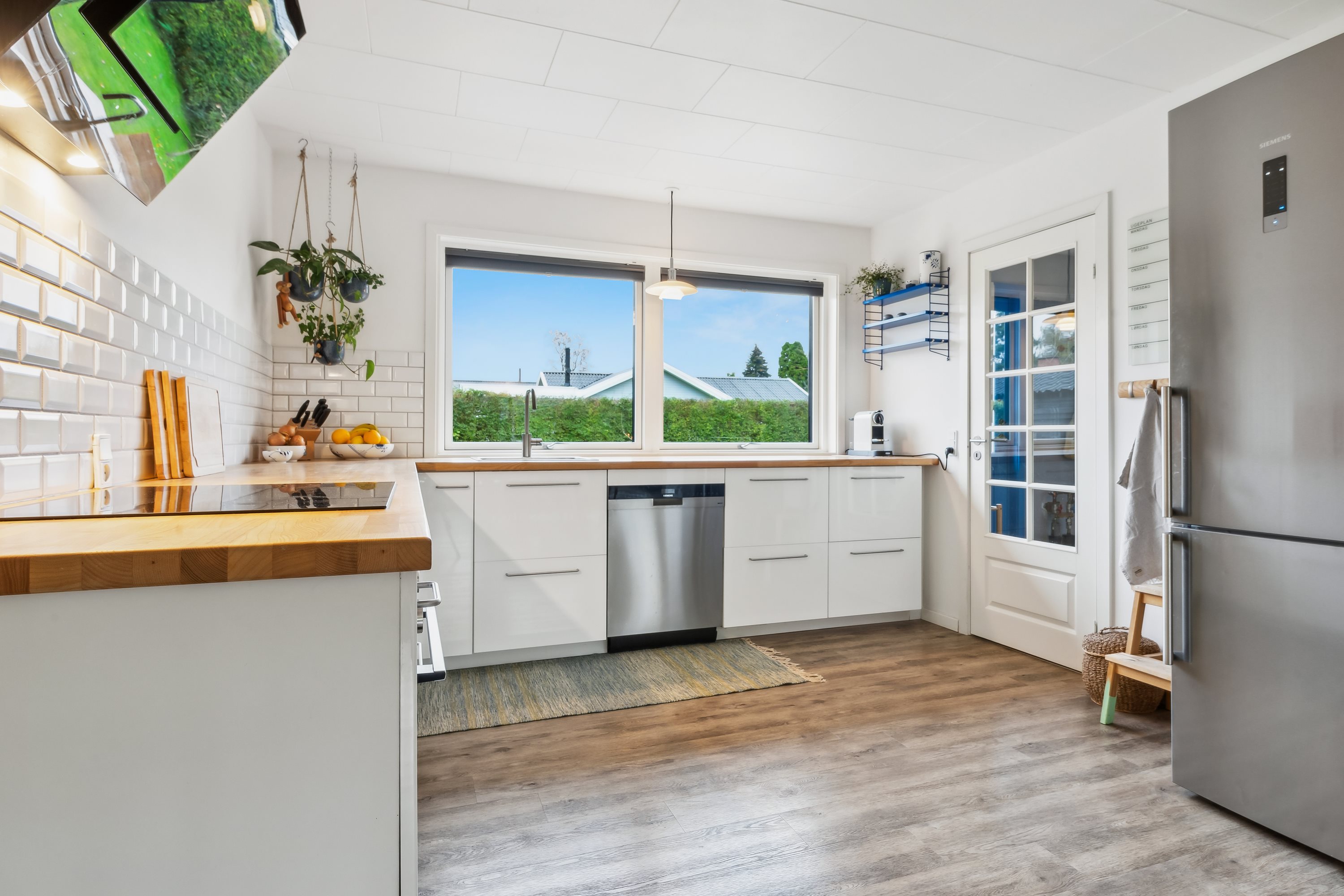 Fremhævet køkken billede i fuldskærmstilstand. Billede af Vøggsvej 6, 3080 Tikøb