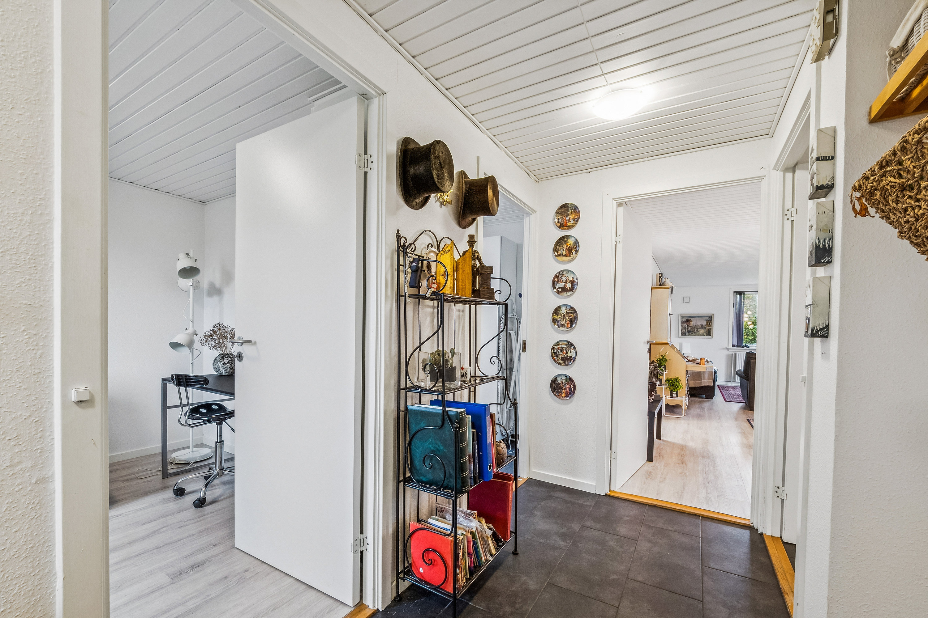 Fremhævet gang billede i fuldskærmstilstand. Billede af Kærvej 33, 7870 Roslev