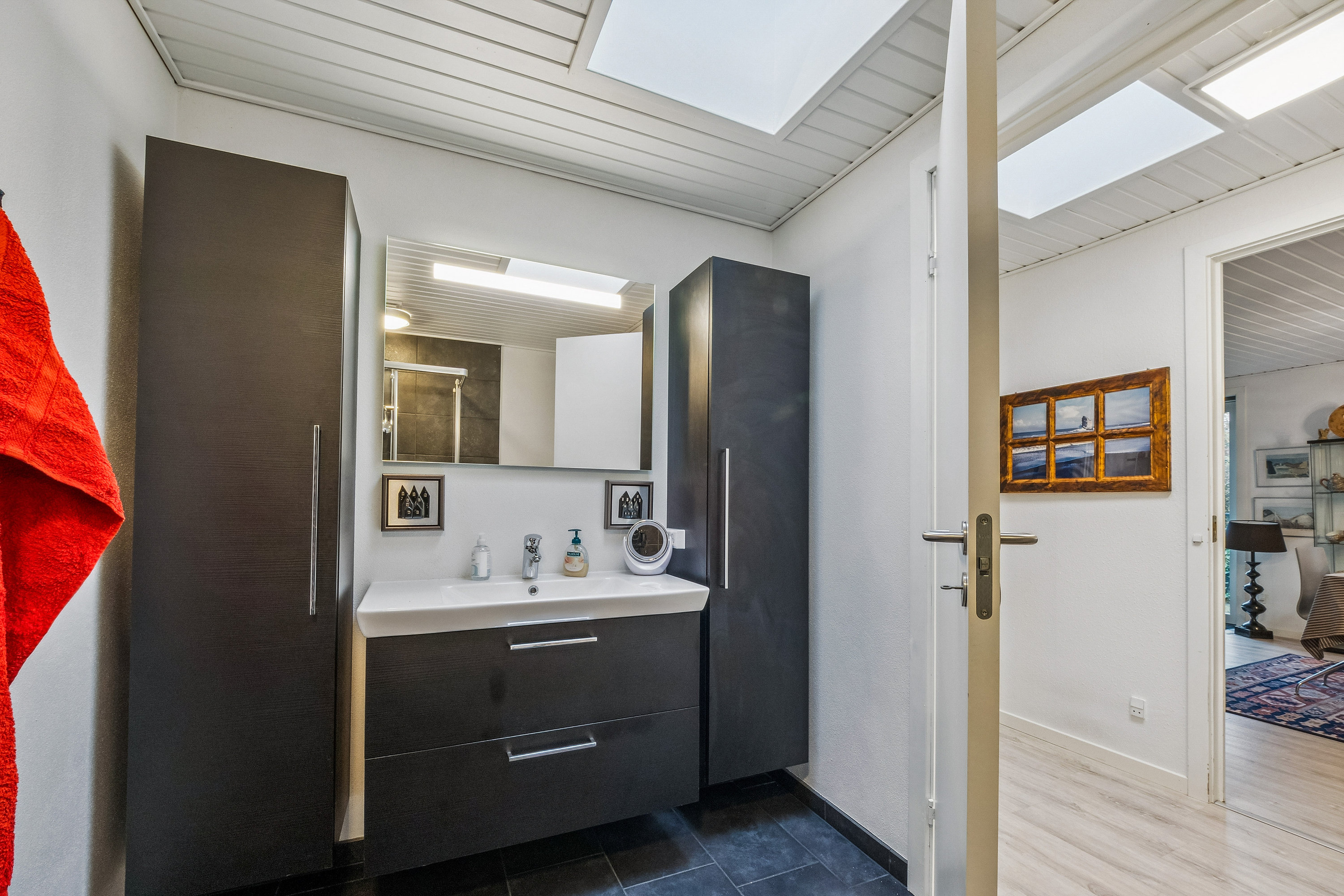 Fremhævet badeværelse billede i fuldskærmstilstand. Billede af Kærvej 33, 7870 Roslev