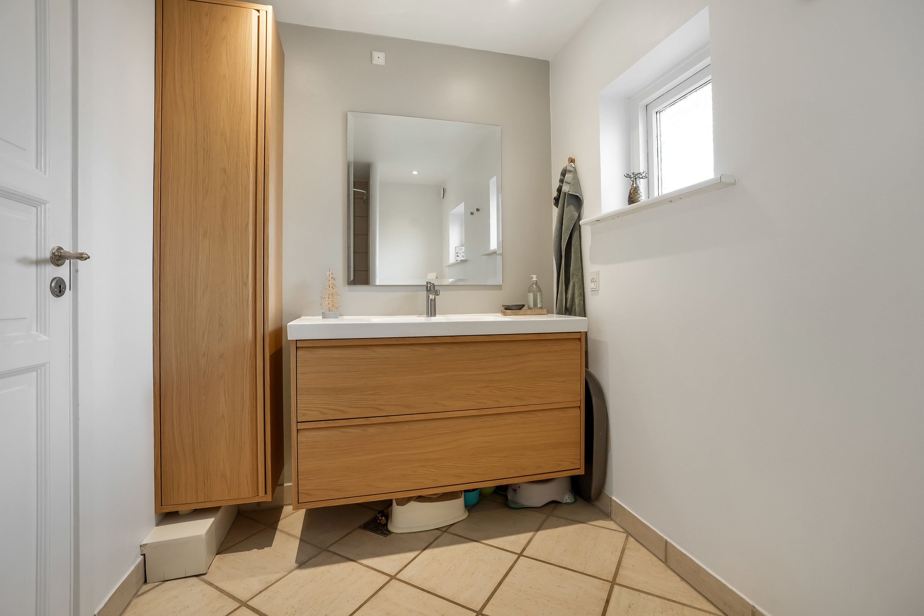 Fremhævet badeværelse billede i fuldskærmstilstand. Billede af Storebæltsvænget 74, 5500 Middelfart