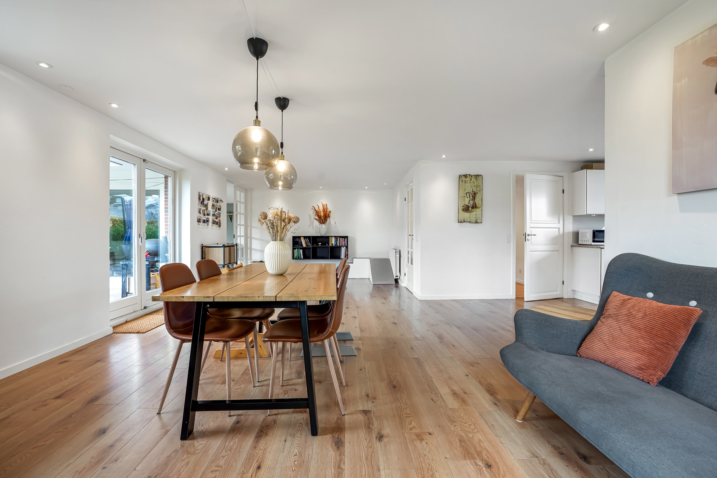 Fremhævet stue billede i fuldskærmstilstand. Billede af Storebæltsvænget 74, 5500 Middelfart