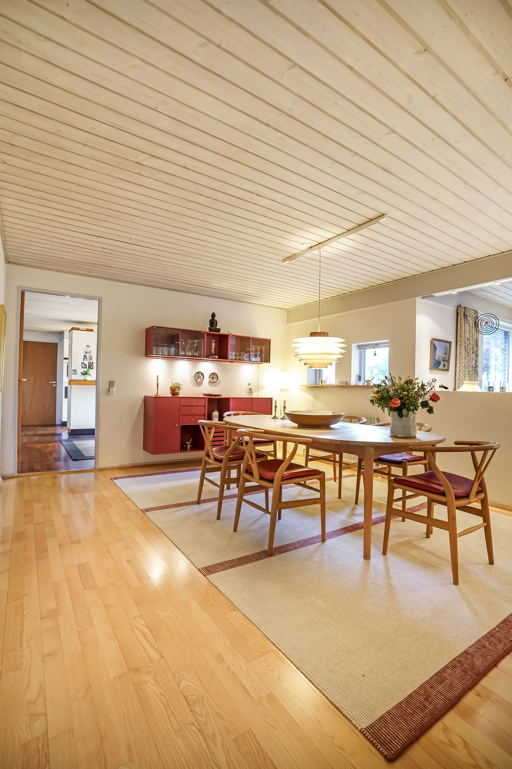 Fremhævet stue billede i fuldskærmstilstand. Billede af Finsens Allé 3, 5230 Odense M