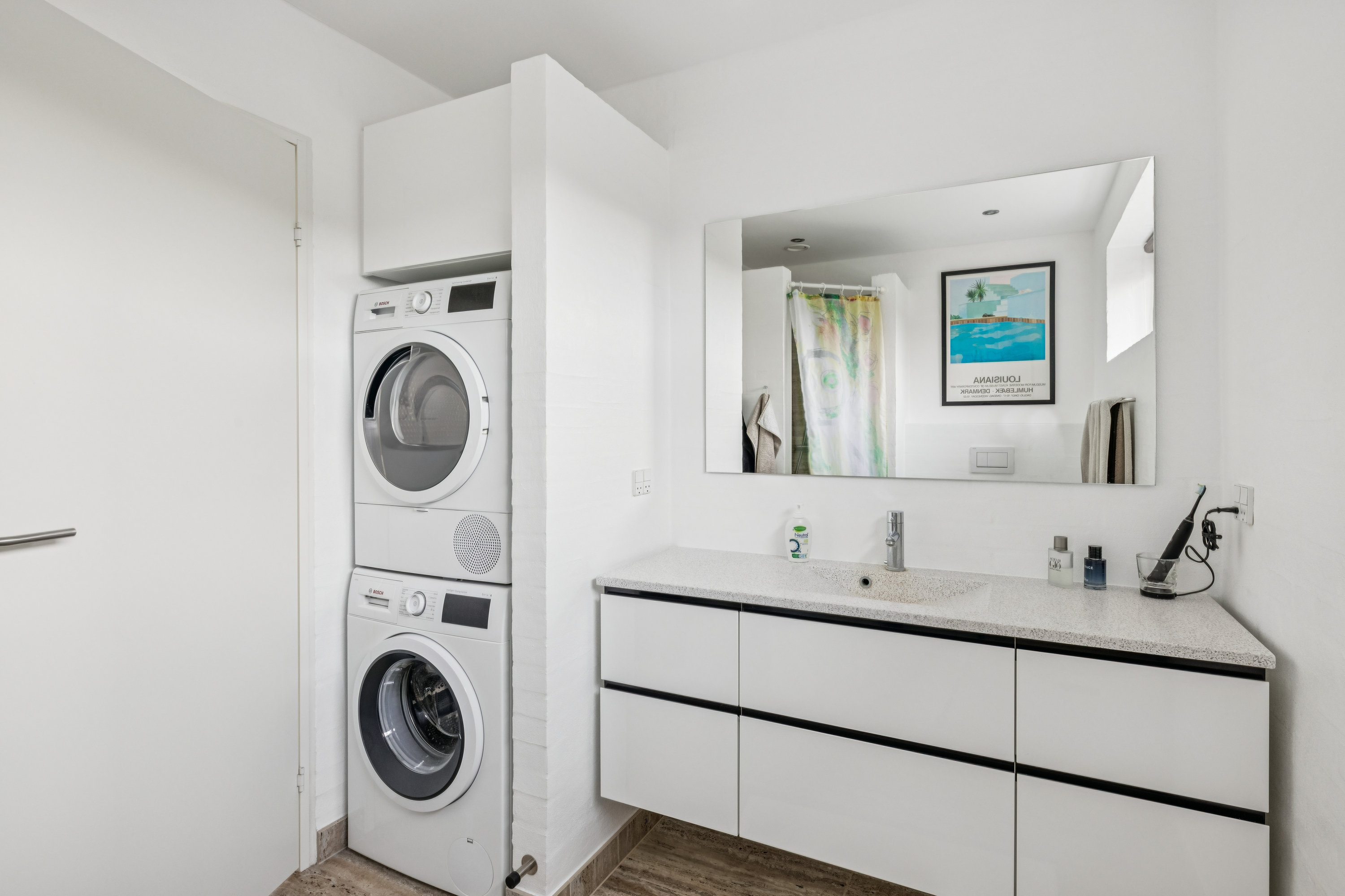 Fremhævet badeværelse billede i fuldskærmstilstand. Billede af Vorregårdsparken 5, Ugelbølle, 8410 Rønde