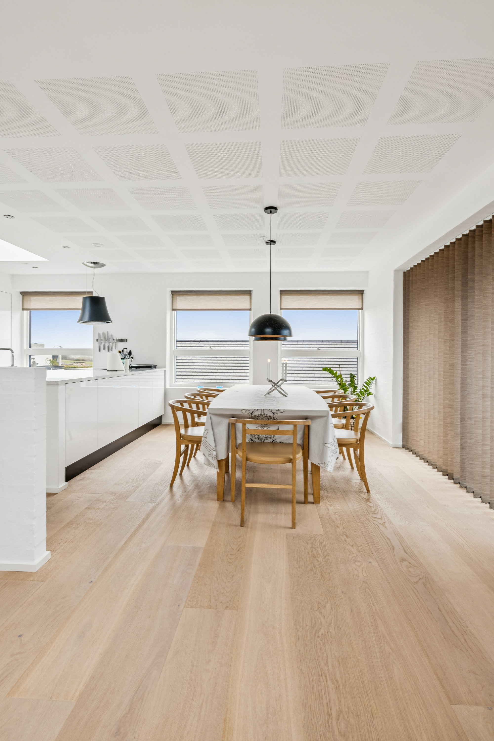 Fremhævet stue billede i fuldskærmstilstand. Billede af Vorregårdsparken 5, Ugelbølle, 8410 Rønde