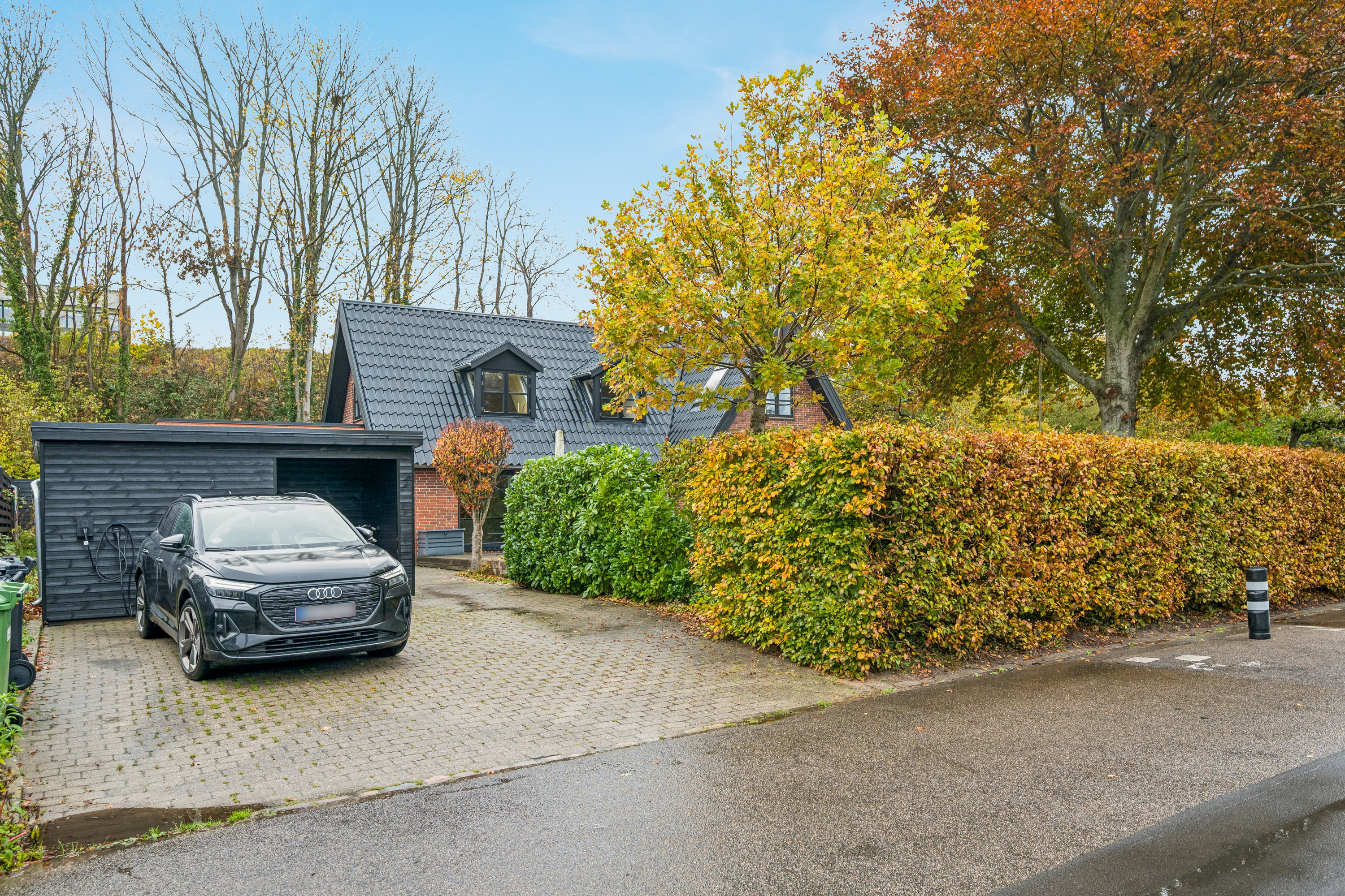 Fremhævet andet billede i fuldskærmstilstand. Billede af Åskrænten 18, 8250 Egå