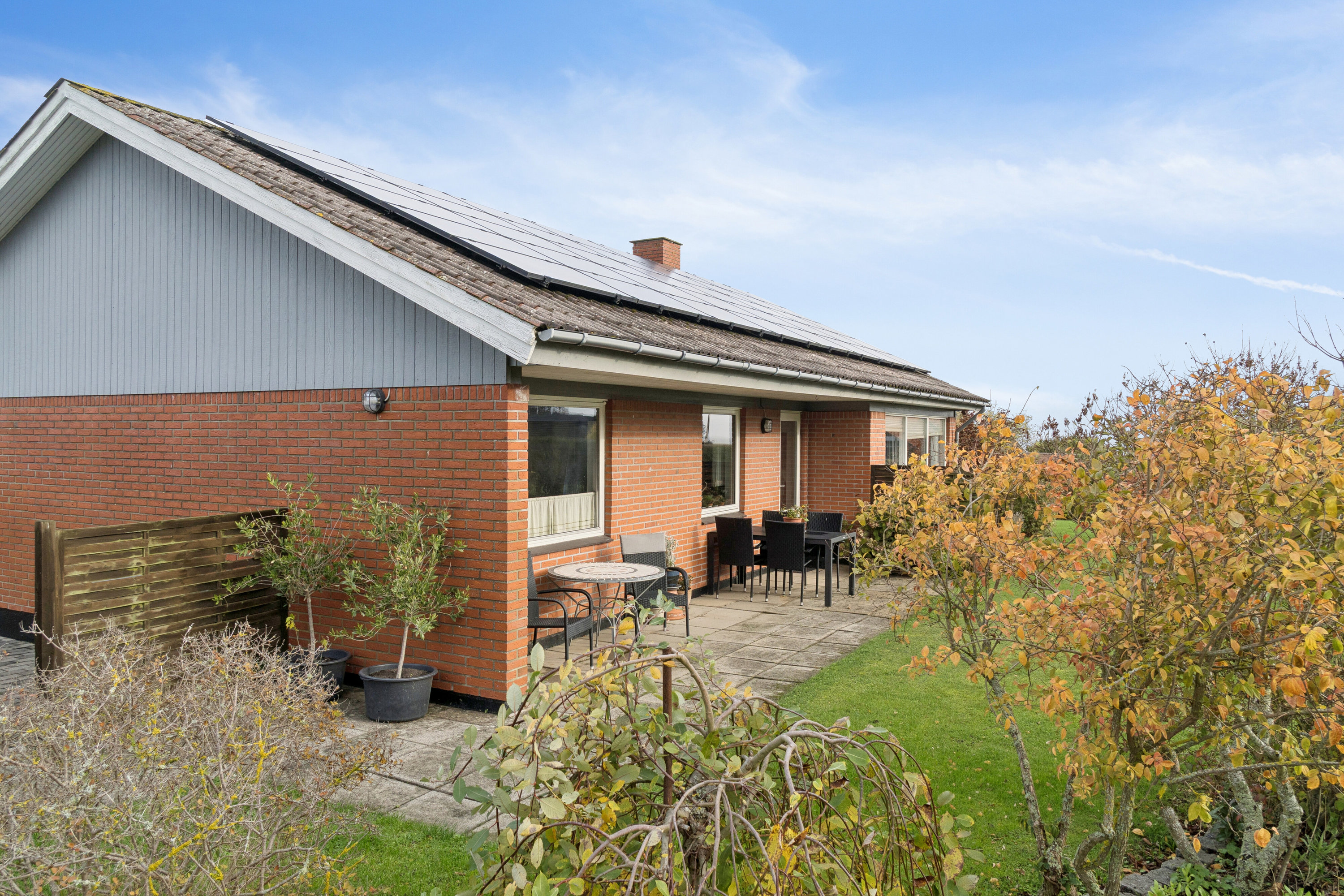 Miniaturebillede 2: set fra haven. Billede af Møllevangen 15, 3770 Allinge