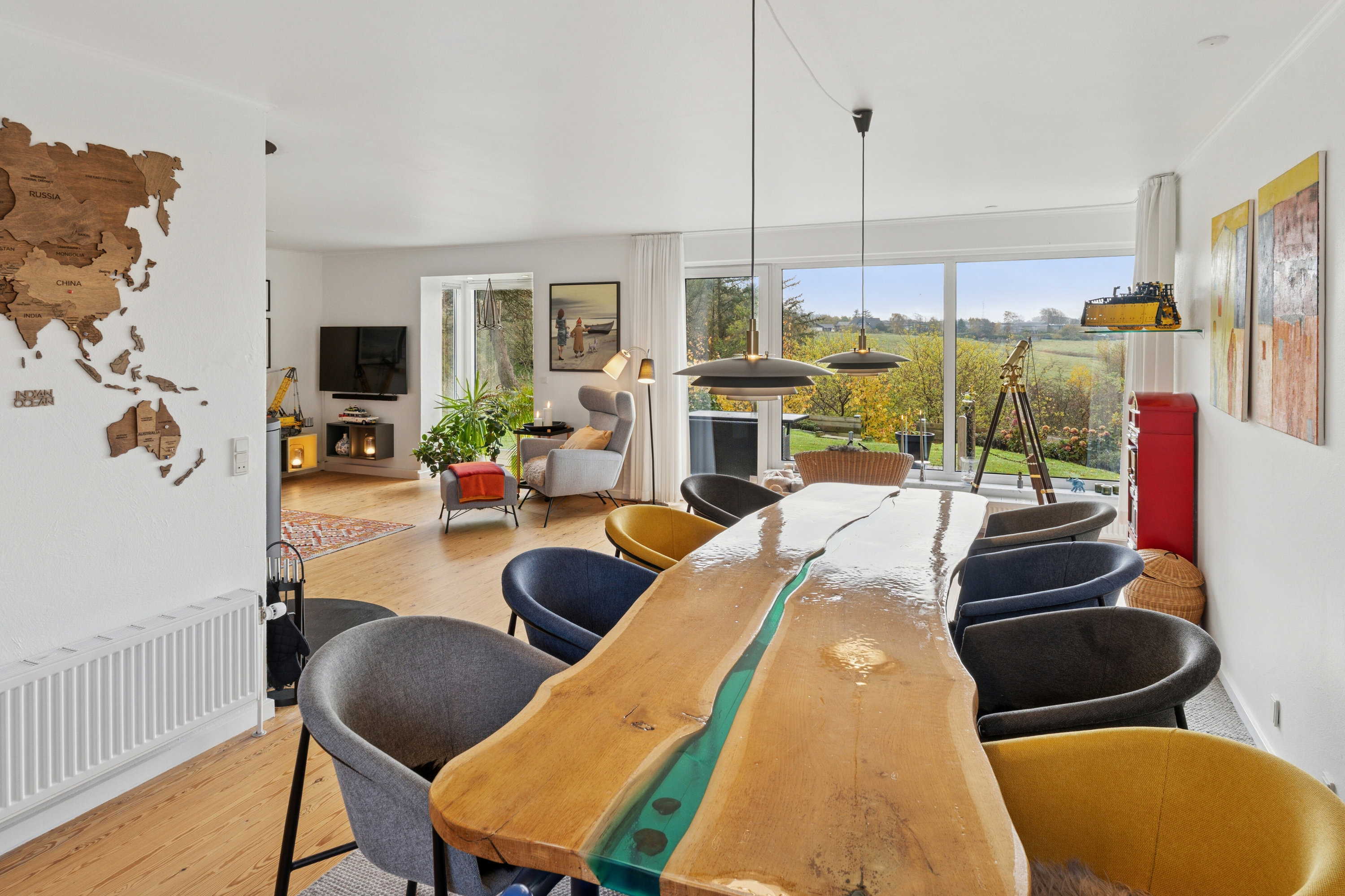 Fremhævet spisestue billede i fuldskærmstilstand. Billede af Agerhønevej 18, 9800 Hjørring