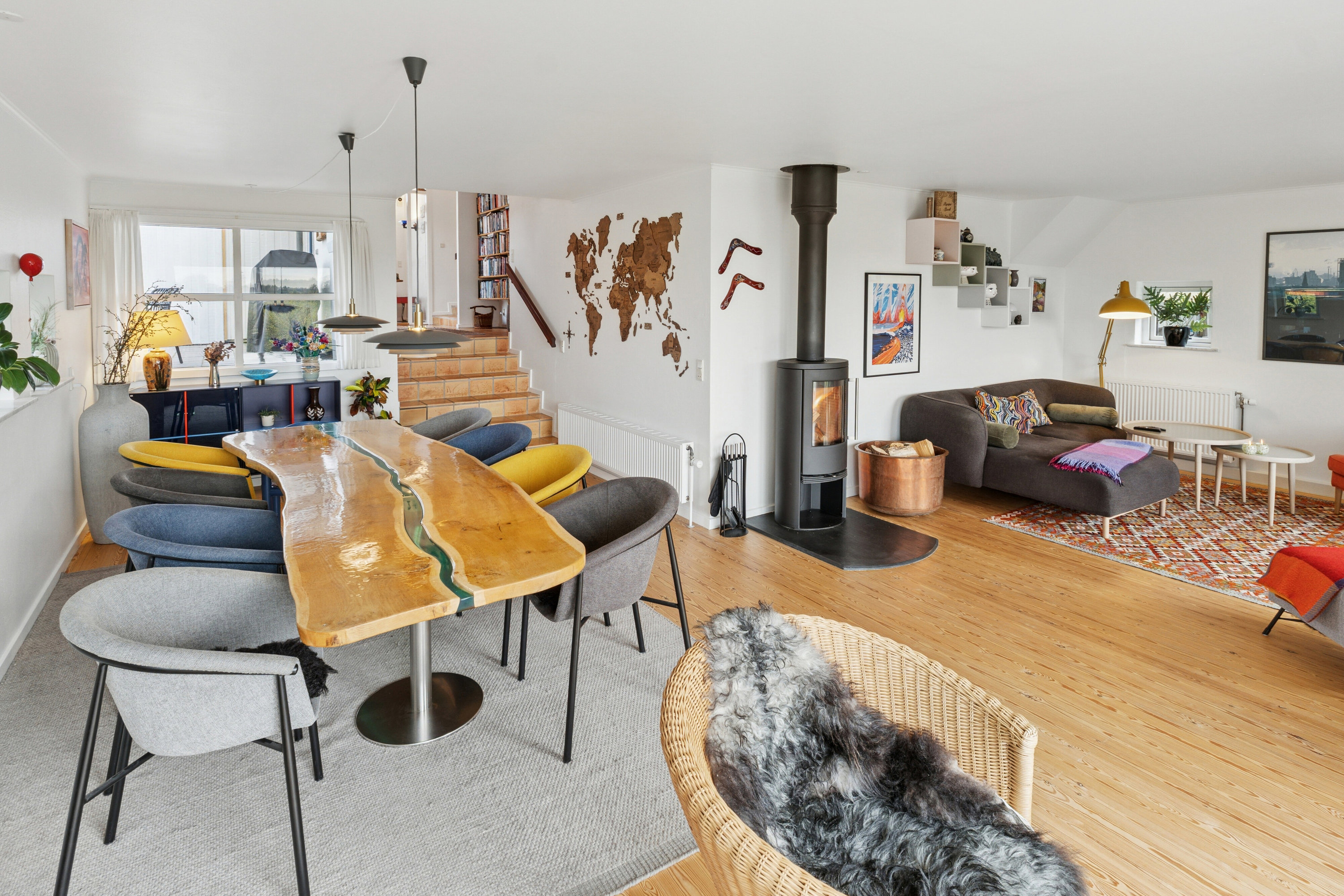 Fremhævet spisestue billede i fuldskærmstilstand. Billede af Agerhønevej 18, 9800 Hjørring