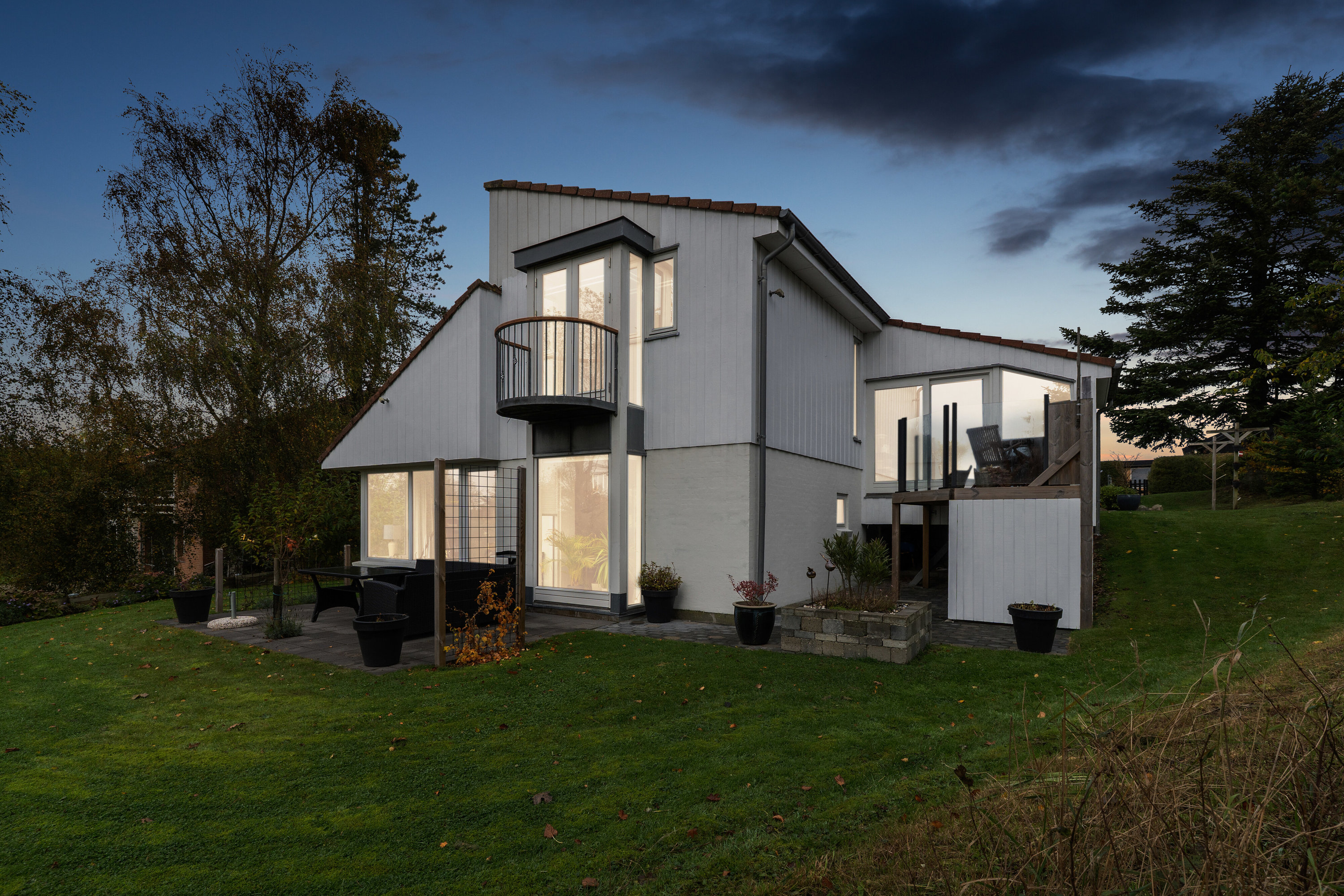 Fremhævet set fra haven billede i fuldskærmstilstand. Billede af Agerhønevej 18, 9800 Hjørring