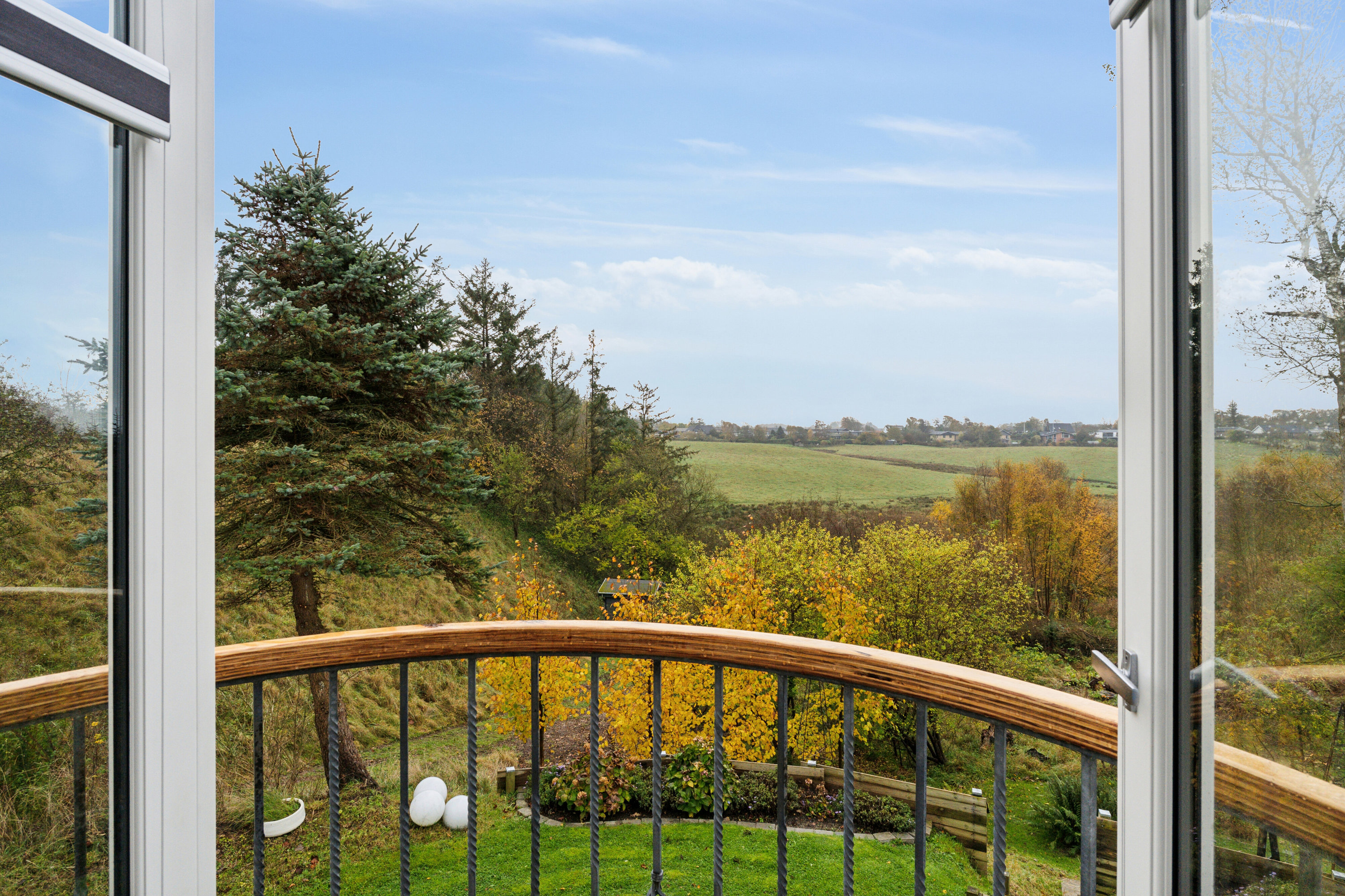 Fremhævet altan billede i fuldskærmstilstand. Billede af Agerhønevej 18, 9800 Hjørring