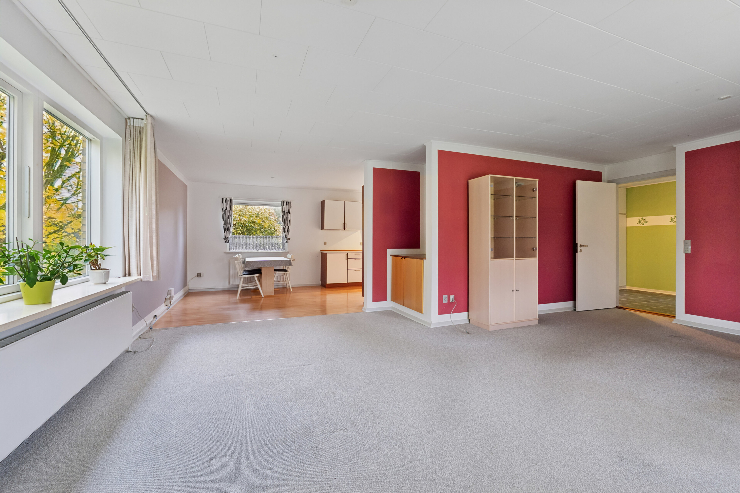 Fremhævet stue billede i fuldskærmstilstand. Billede af Elmevænget 2, 5771 Stenstrup