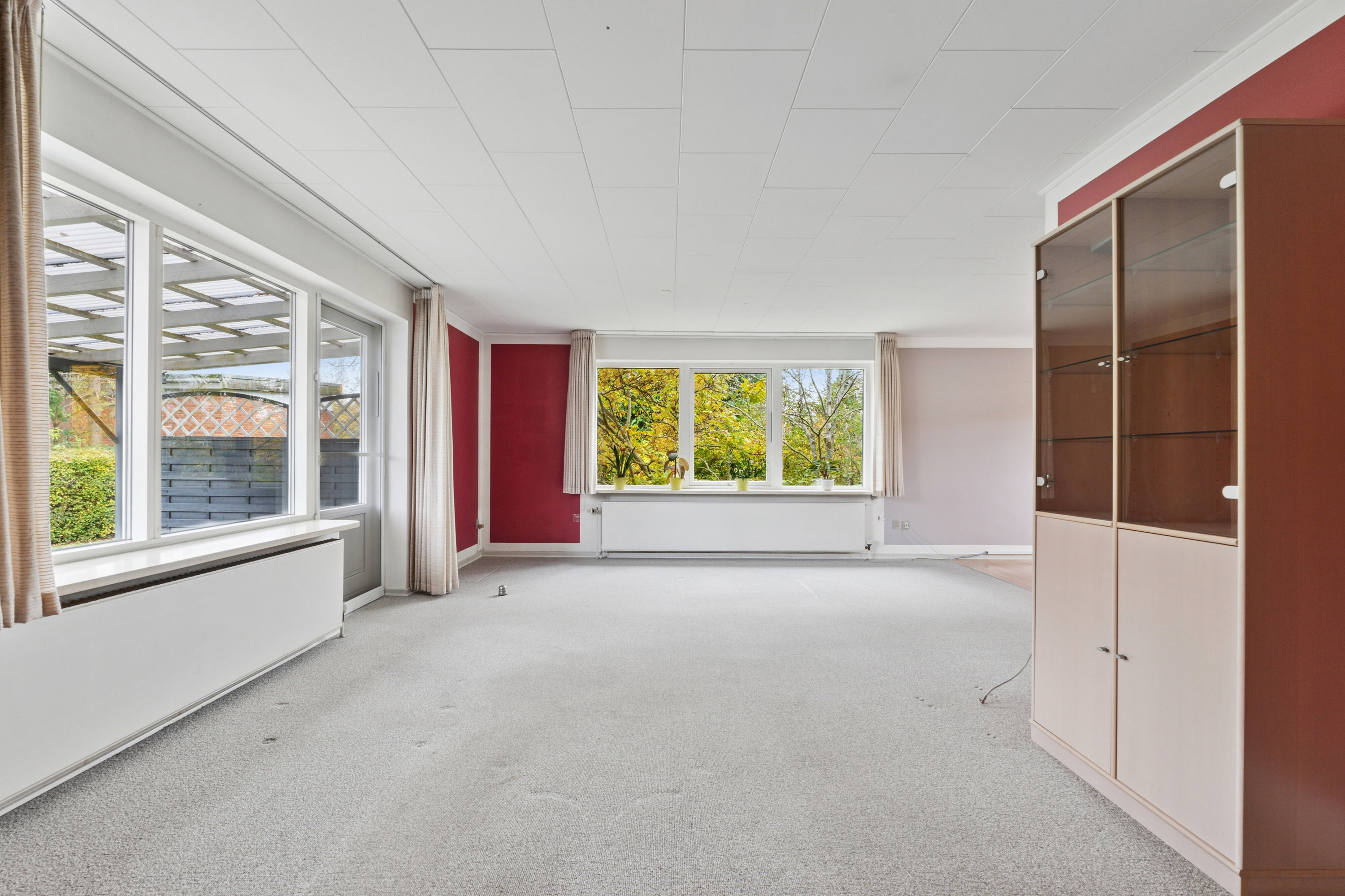 Fremhævet stue billede i fuldskærmstilstand. Billede af Elmevænget 2, 5771 Stenstrup