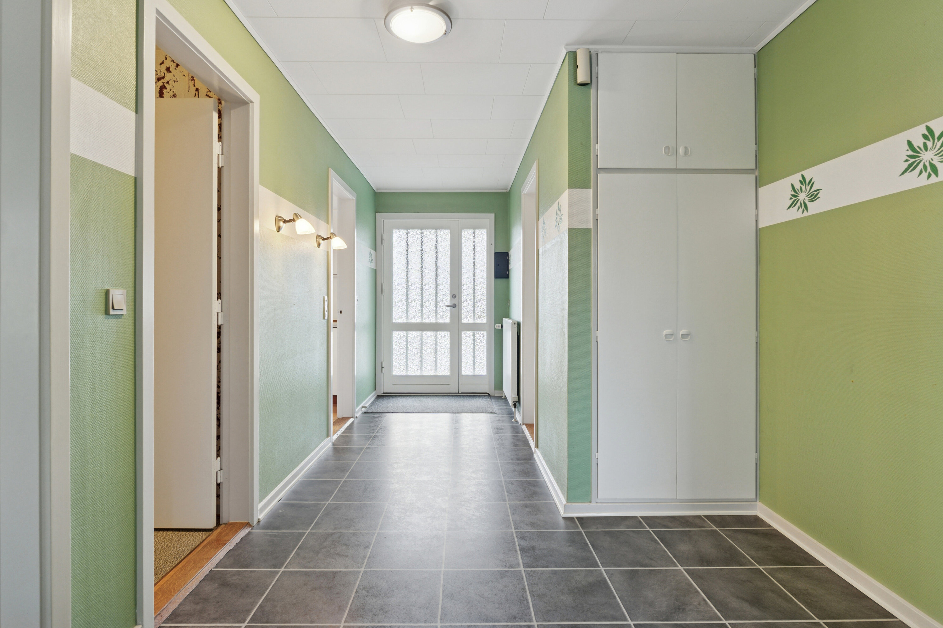 Fremhævet gang billede i fuldskærmstilstand. Billede af Elmevænget 2, 5771 Stenstrup