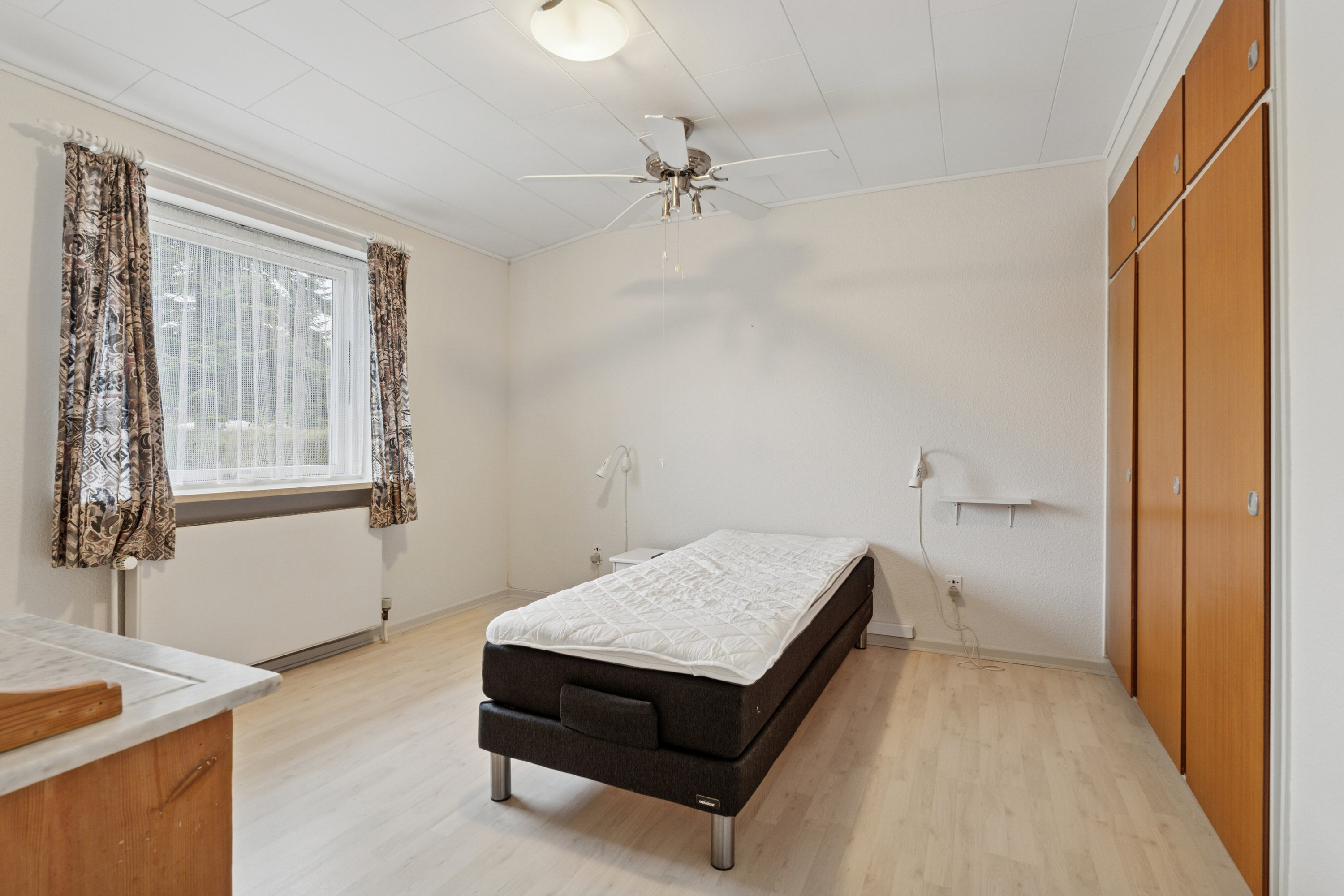 Fremhævet soveværelse billede i fuldskærmstilstand. Billede af Elmevænget 2, 5771 Stenstrup