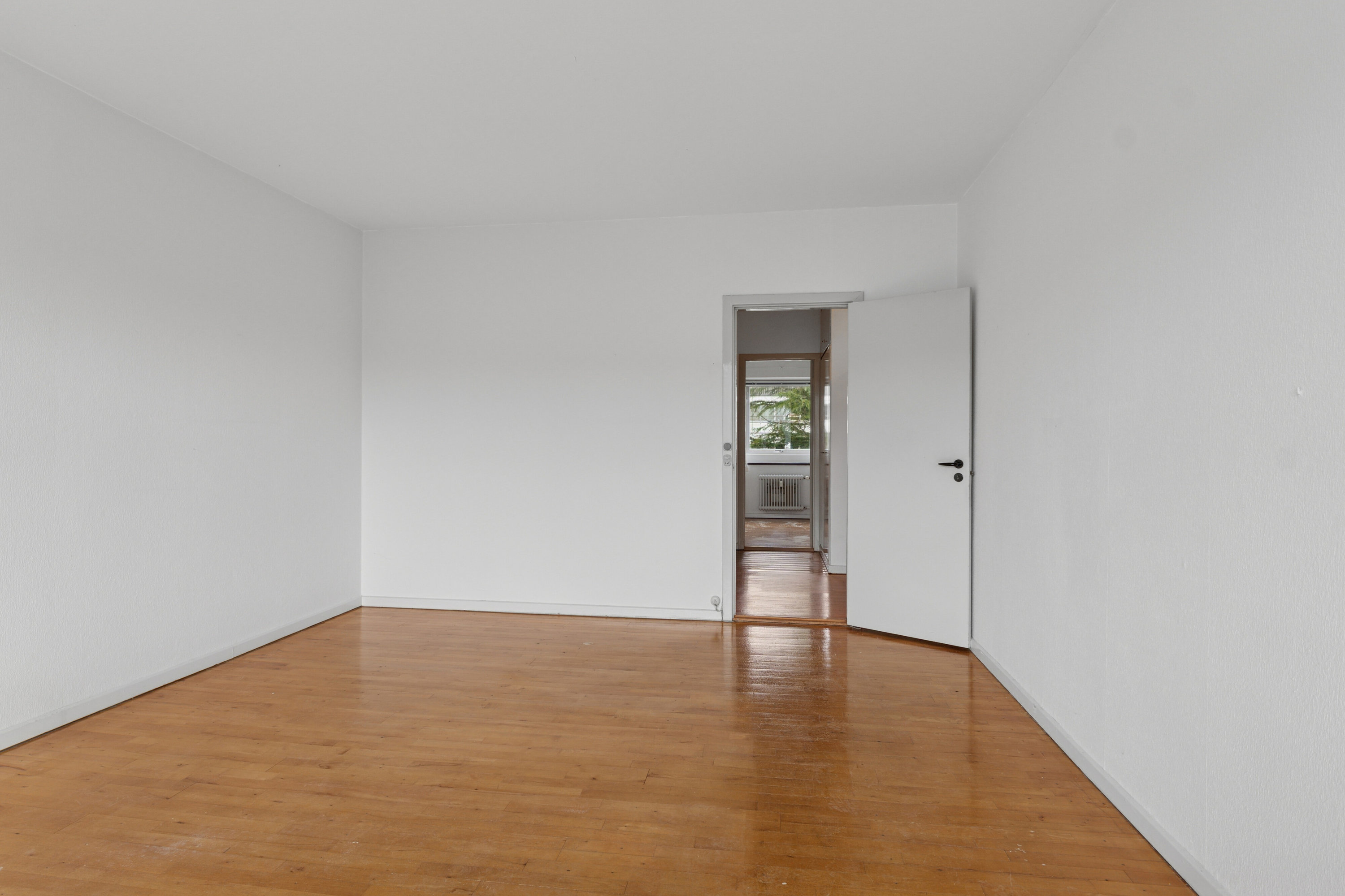 Fremhævet stue billede i fuldskærmstilstand. Billede af Cedervænget 23, 2. th., 2830 Virum