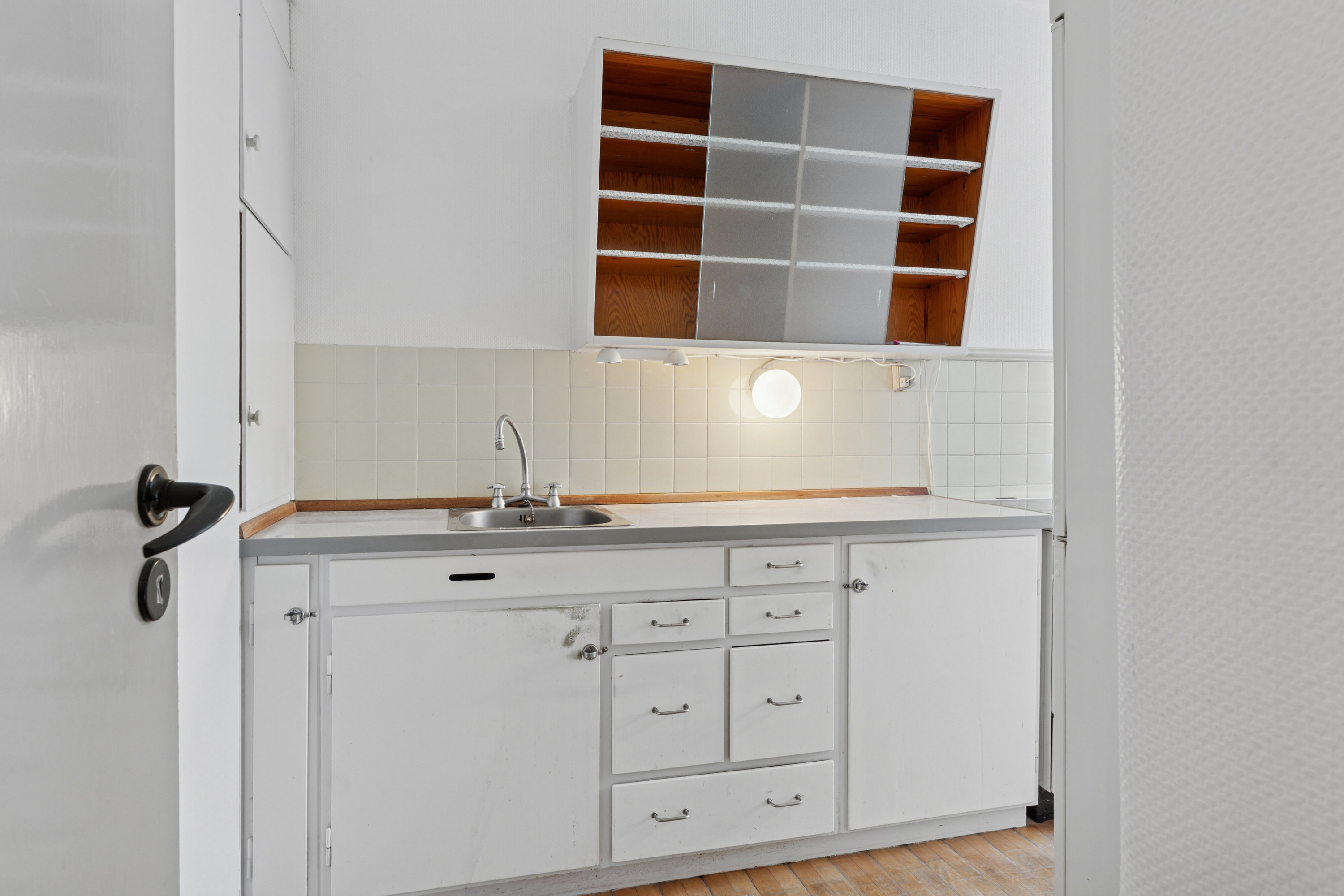 Fremhævet køkken billede i fuldskærmstilstand. Billede af Cedervænget 23, 2. th., 2830 Virum