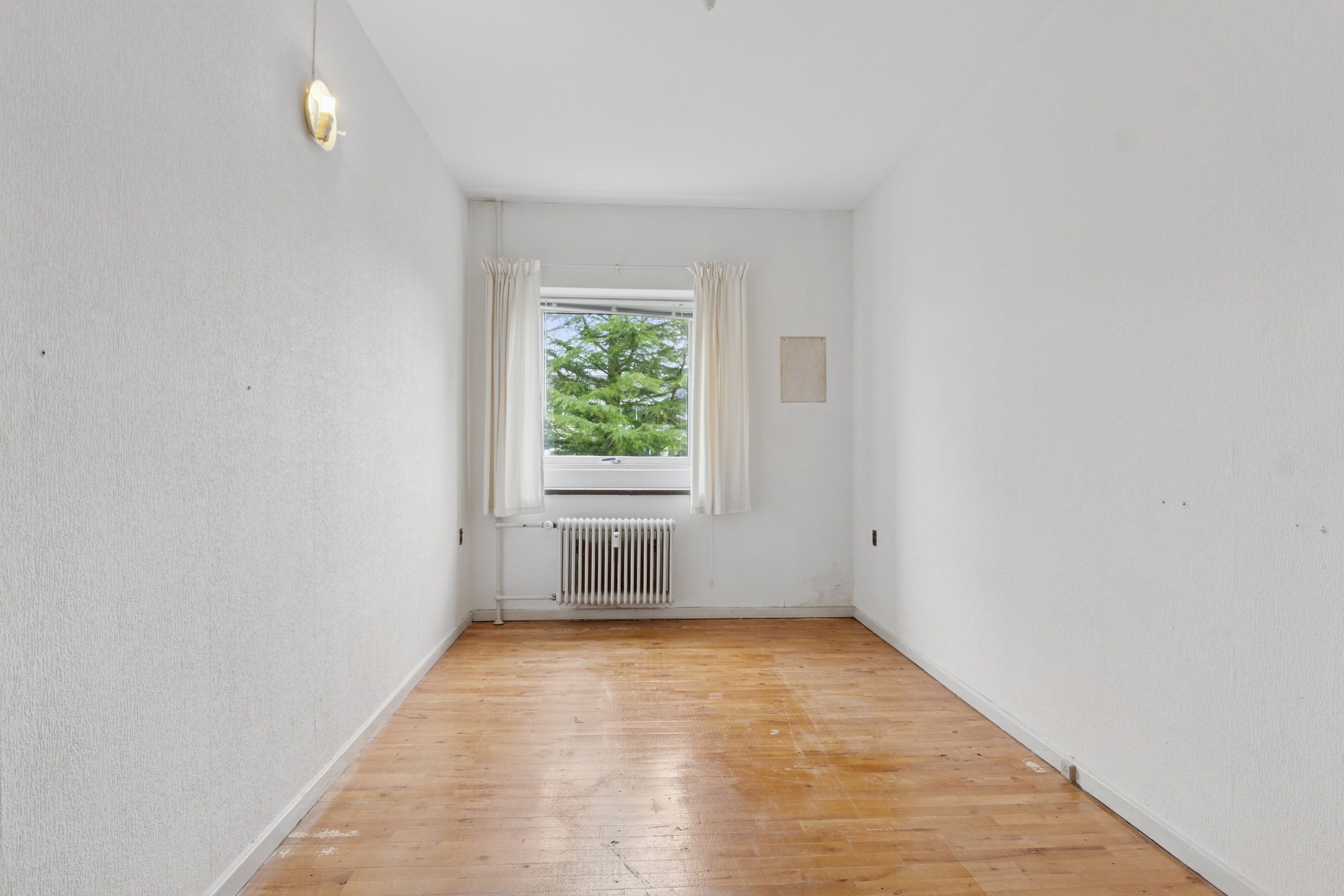 Fremhævet soveværelse billede i fuldskærmstilstand. Billede af Cedervænget 23, 2. th., 2830 Virum