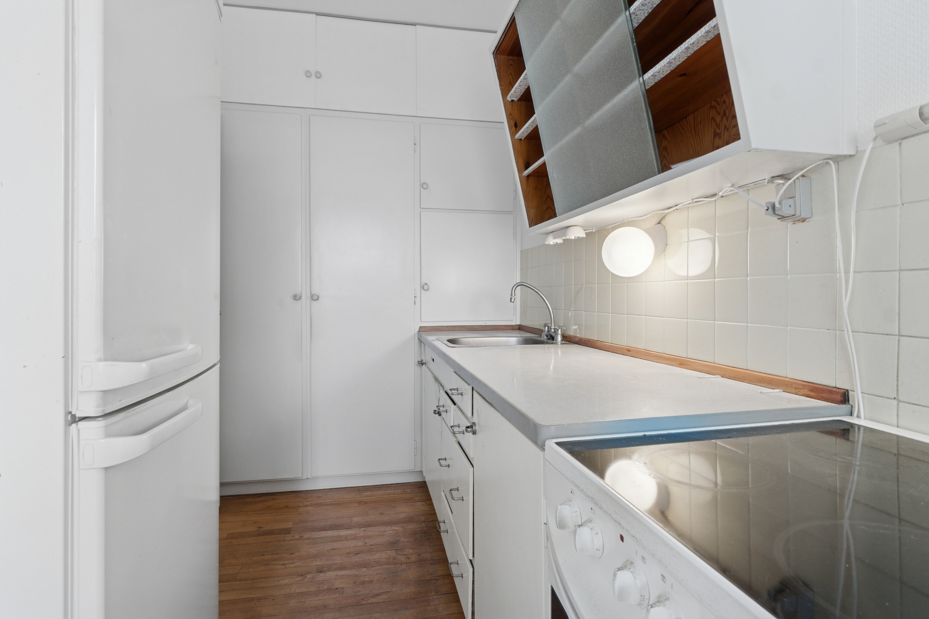 Fremhævet køkken billede i fuldskærmstilstand. Billede af Cedervænget 23, 2. th., 2830 Virum