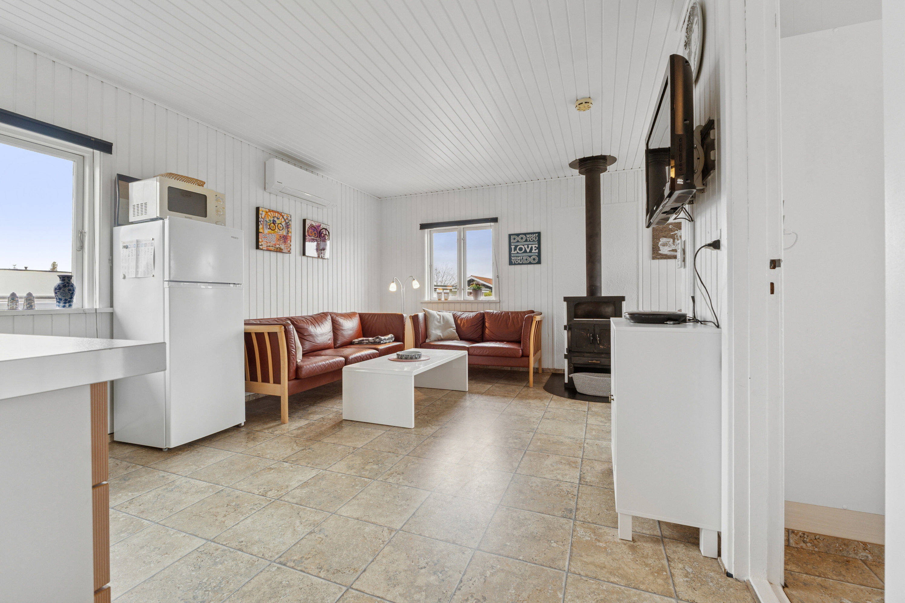 Fremhævet stue billede i fuldskærmstilstand. Billede af Sommerbyen 43, 5800 Nyborg