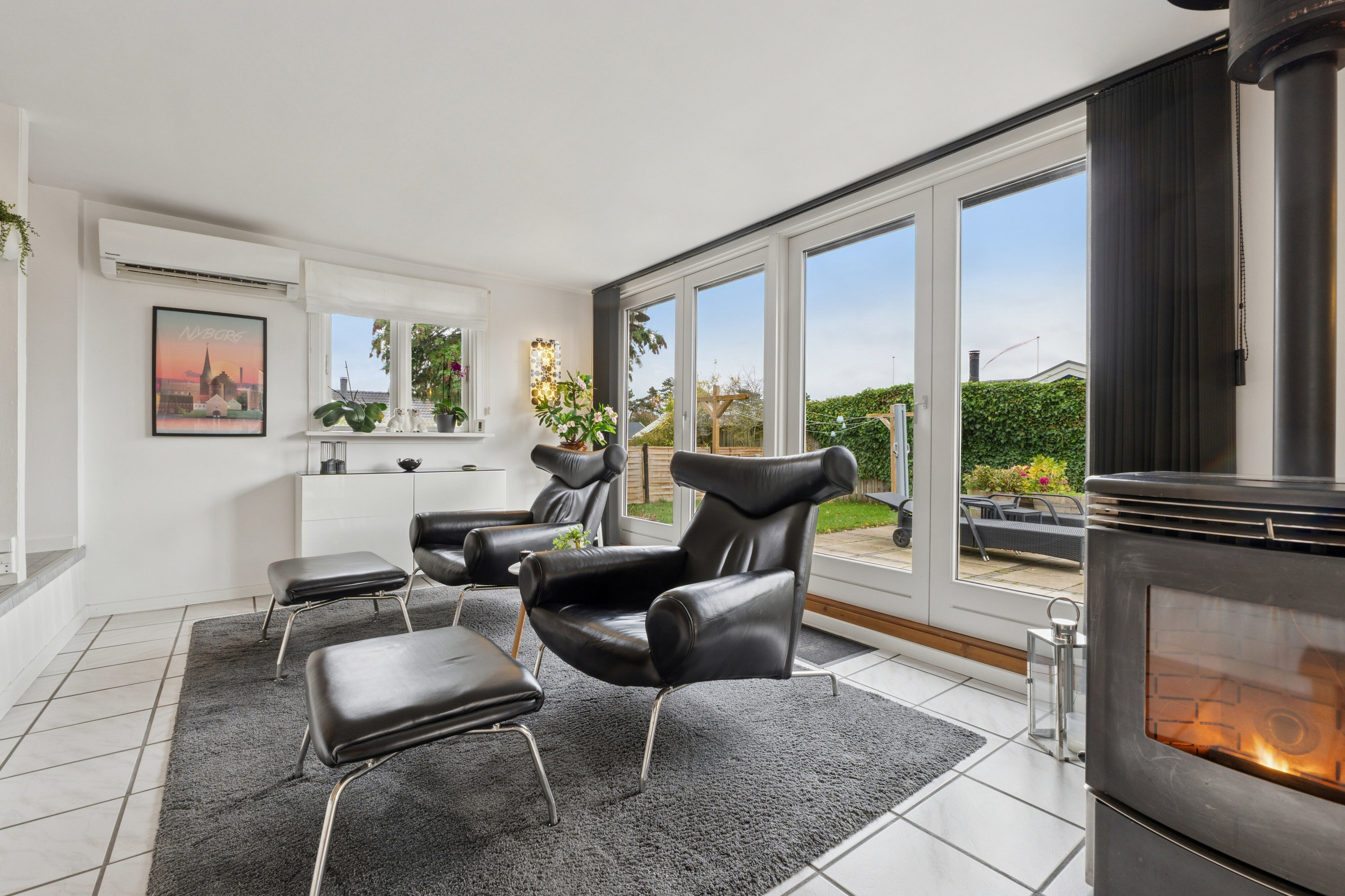 Fremhævet stue billede i fuldskærmstilstand. Billede af Sommerbyen 43, 5800 Nyborg