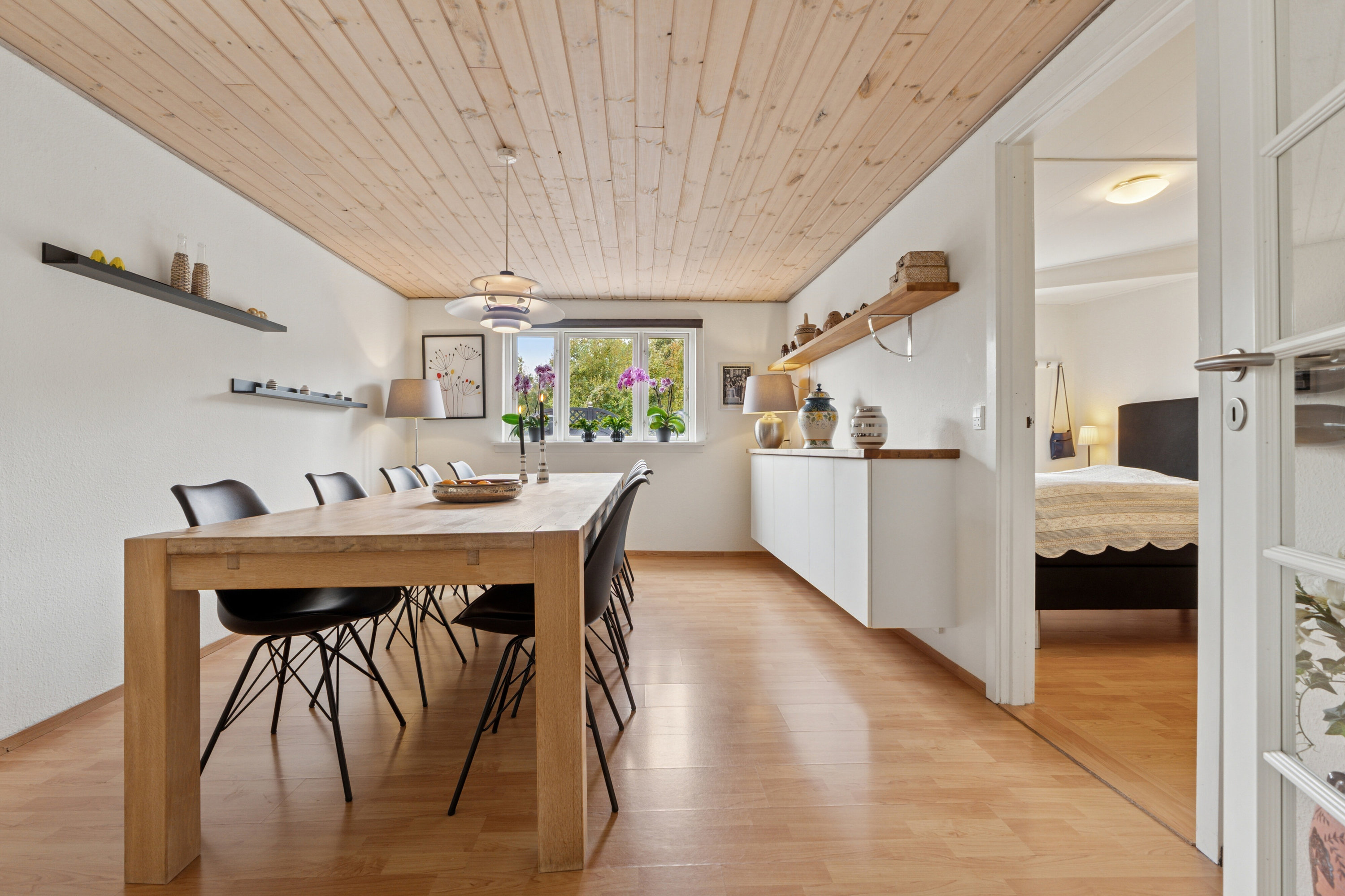 Fremhævet spisestue billede i fuldskærmstilstand. Billede af Sommerbyen 43, 5800 Nyborg