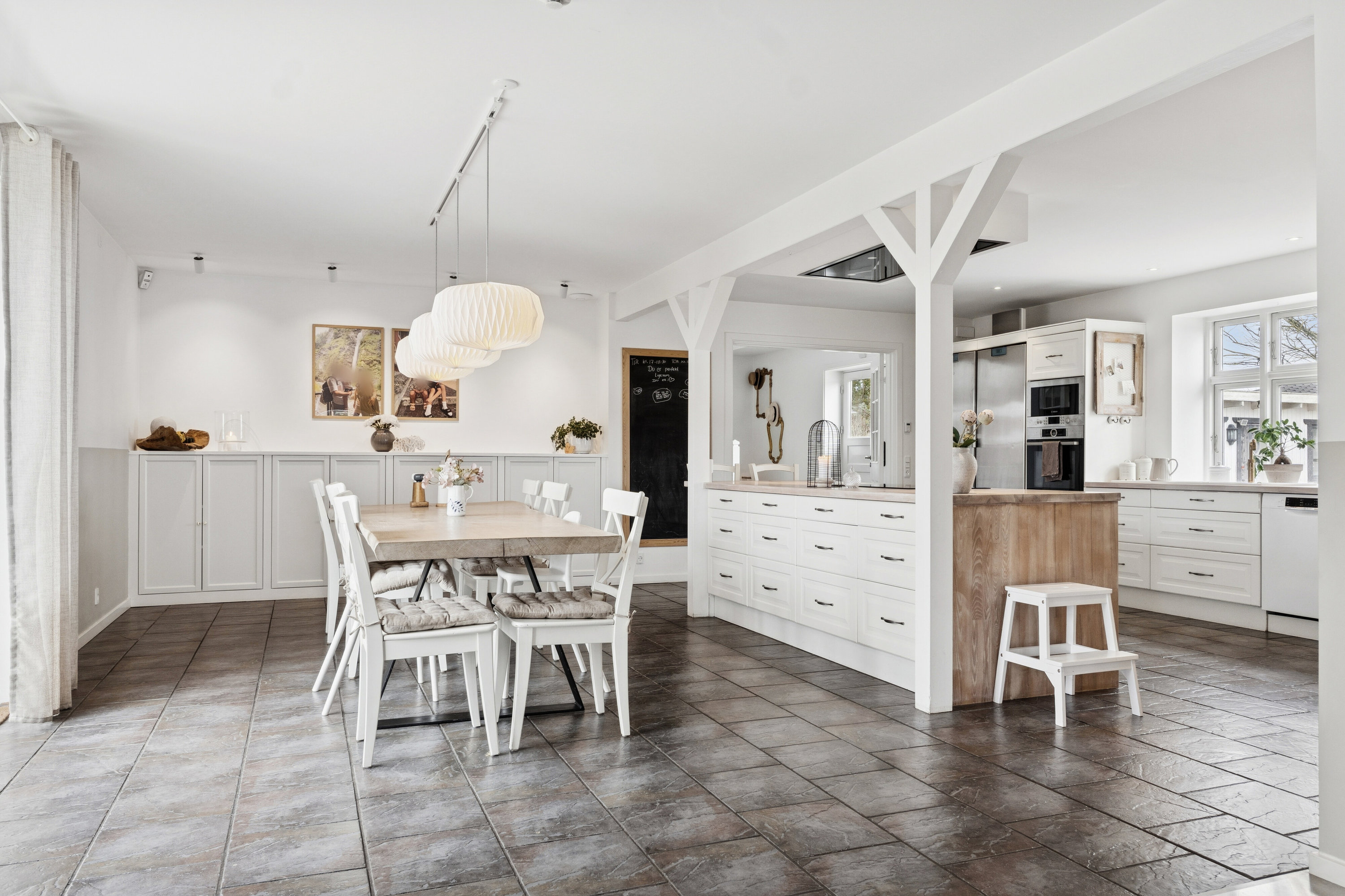 Fremhævet spisestue billede i fuldskærmstilstand. Billede af Sidingevej 45, Sidinge, 4560 Vig