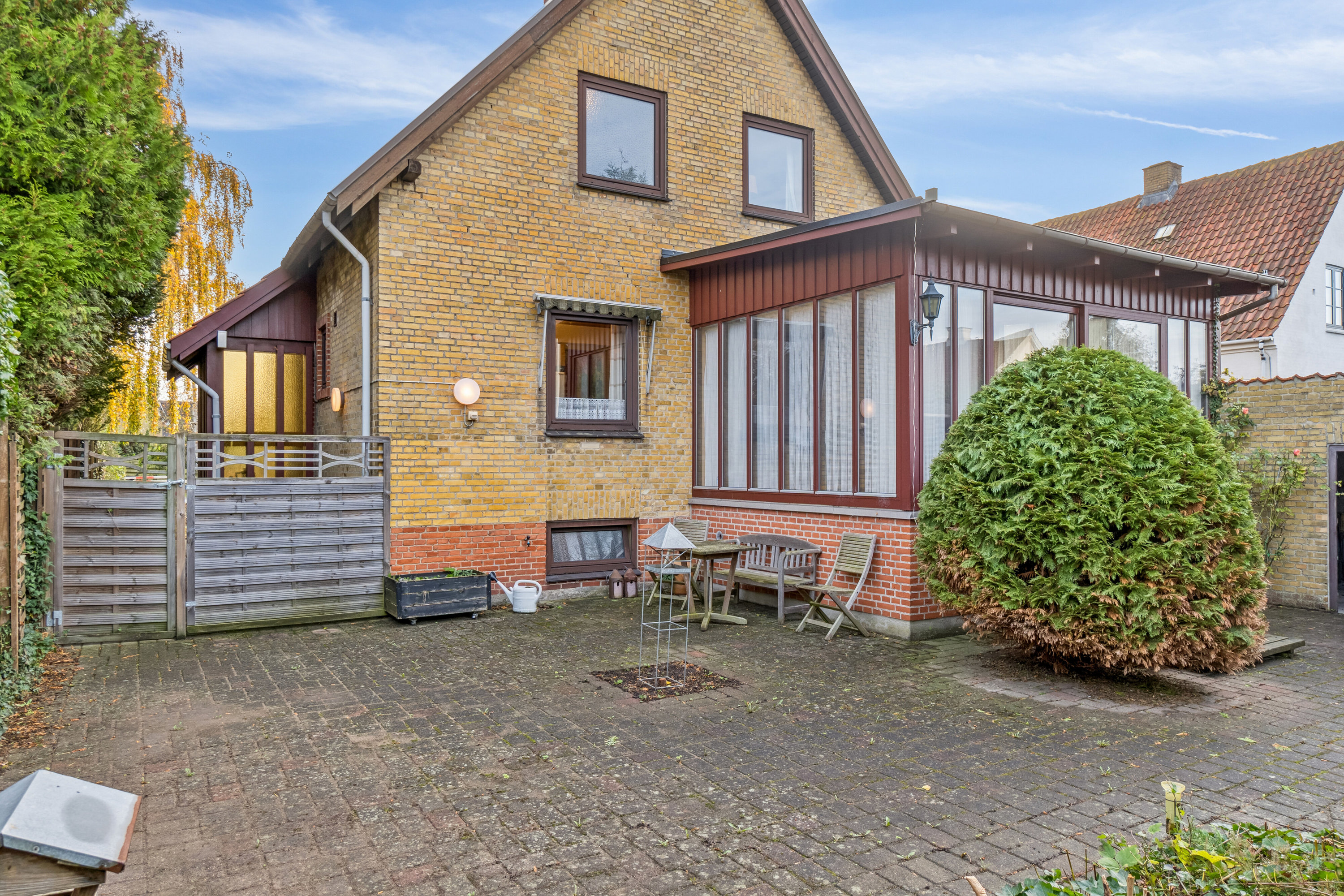 Fremhævet udendørs billede i fuldskærmstilstand. Billede af Rosenkildevej 23, 4200 Slagelse