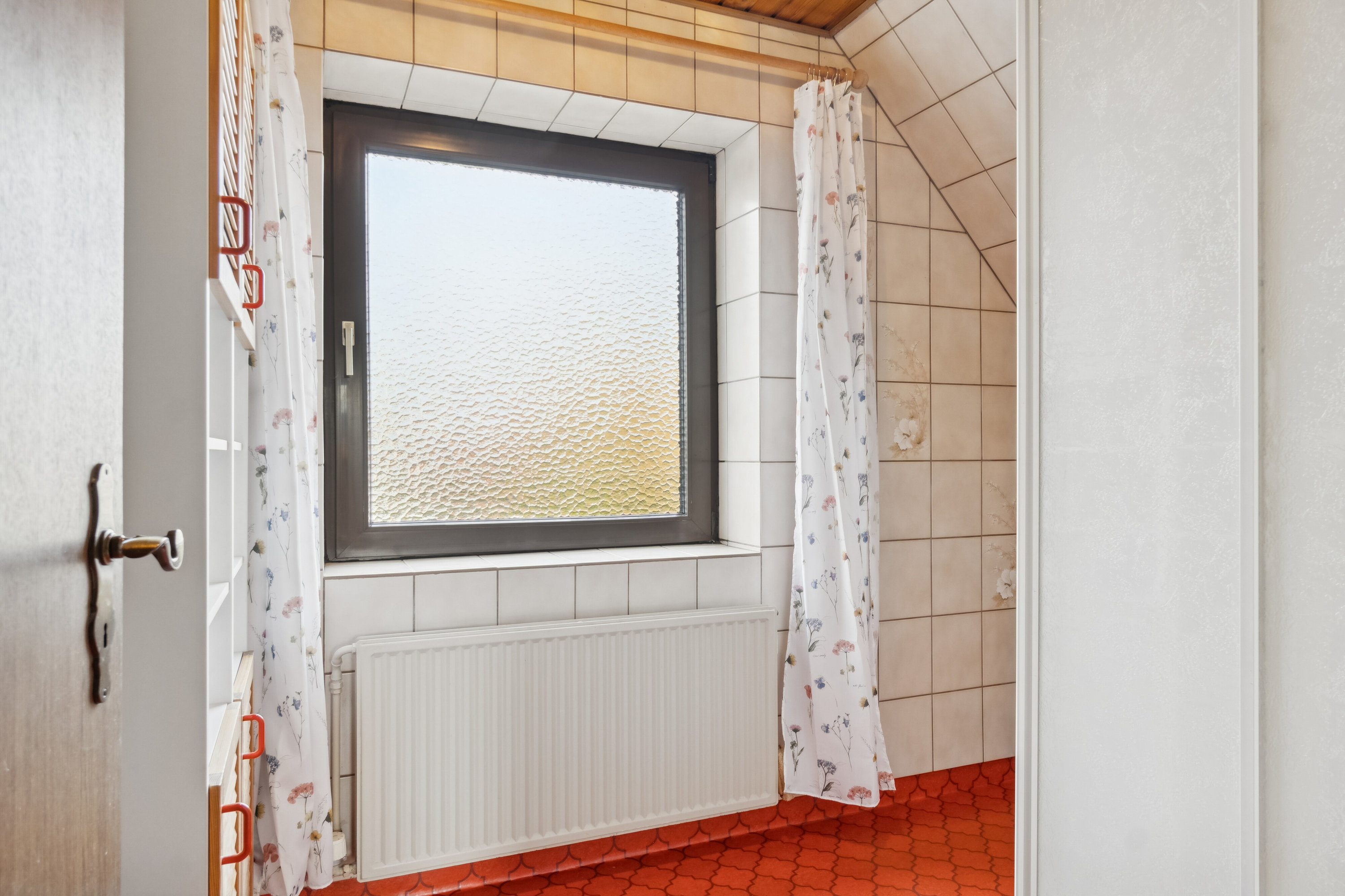 Fremhævet indendørs billede i fuldskærmstilstand. Billede af Rosenkildevej 23, 4200 Slagelse