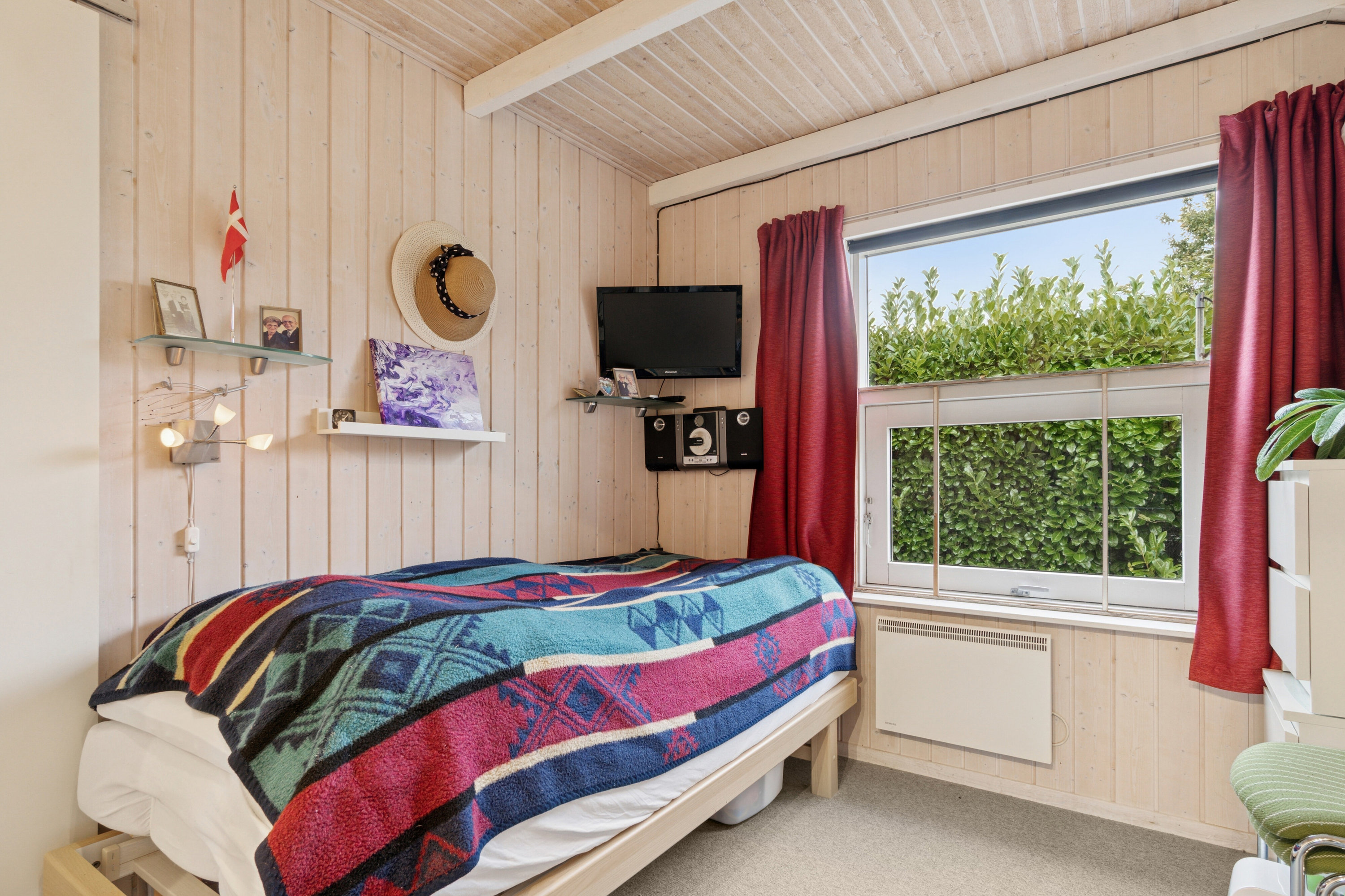 Fremhævet soveværelse billede i fuldskærmstilstand. Billede af Lindevænget 20, Vellerup, 4050 Skibby