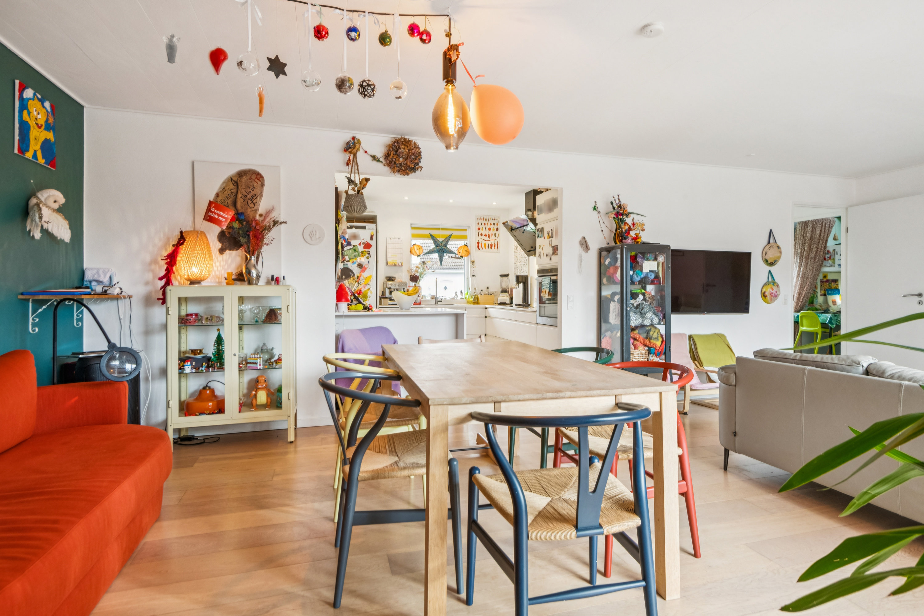 Fremhævet stue billede i fuldskærmstilstand. Billede af Nordens Huse 14, 9000 Aalborg