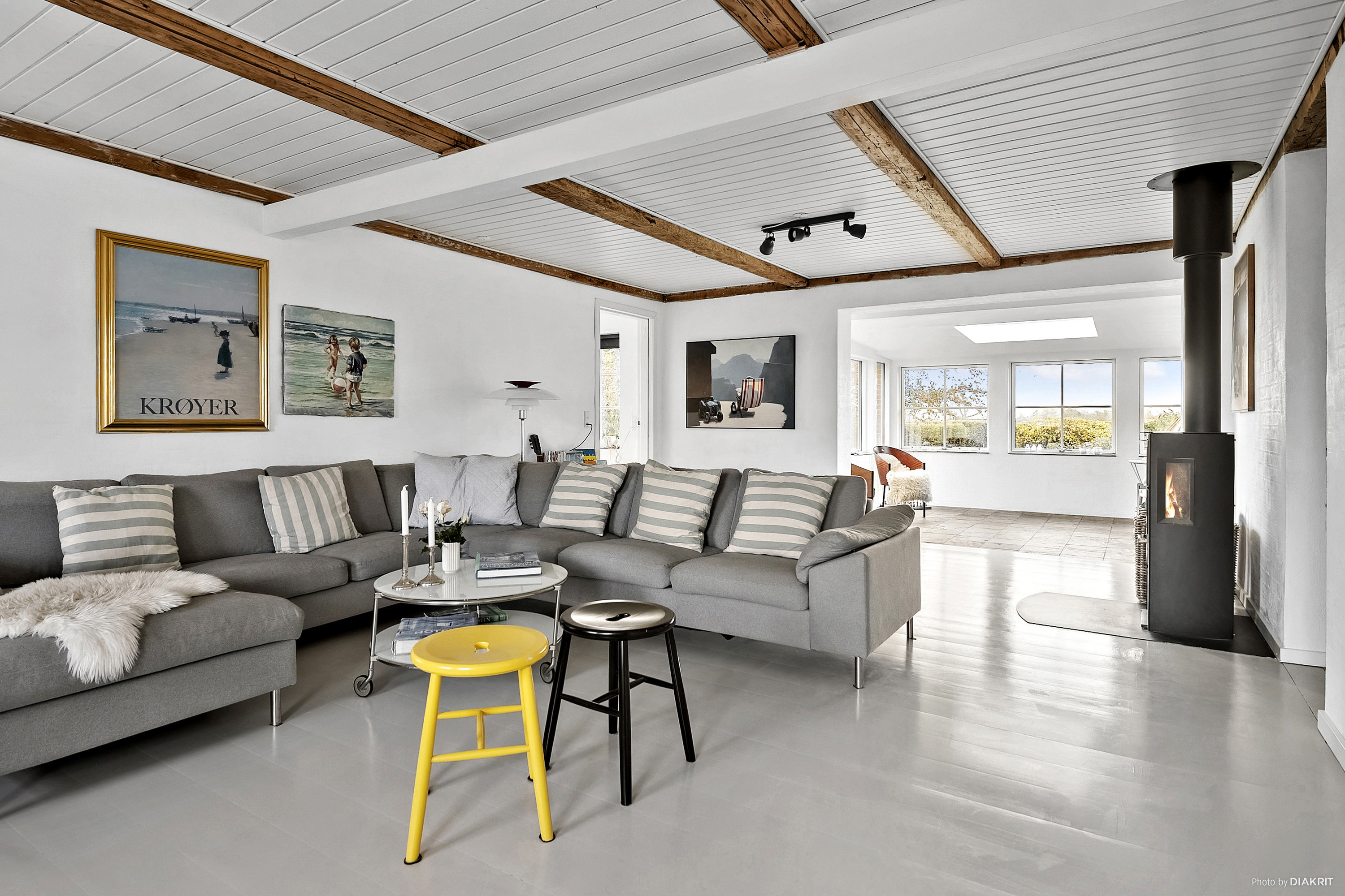 Fremhævet stue billede i fuldskærmstilstand. Billede af Hølkenhavevej 4, Hølken, 8300 Odder