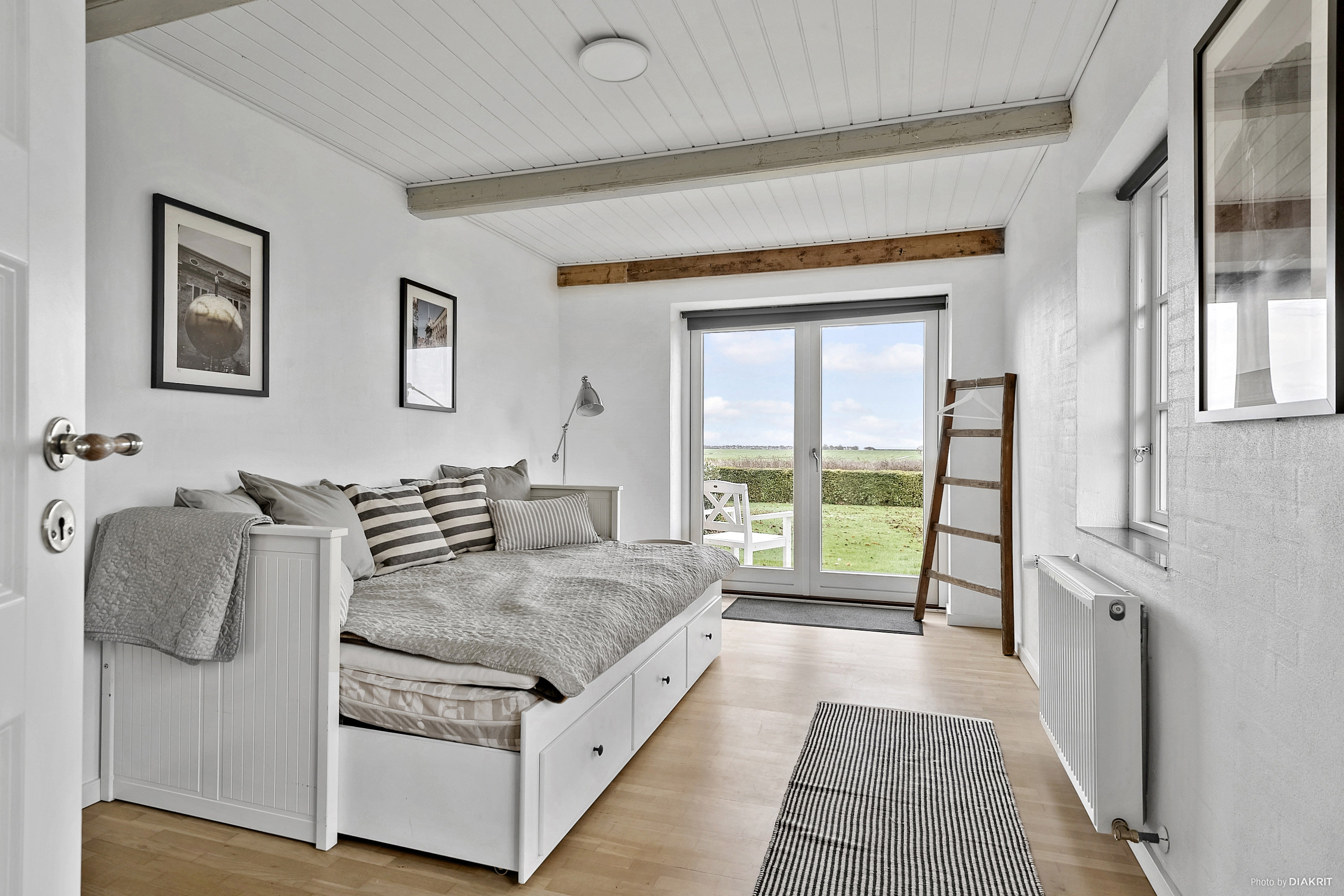 Fremhævet soveværelse billede i fuldskærmstilstand. Billede af Hølkenhavevej 4, Hølken, 8300 Odder