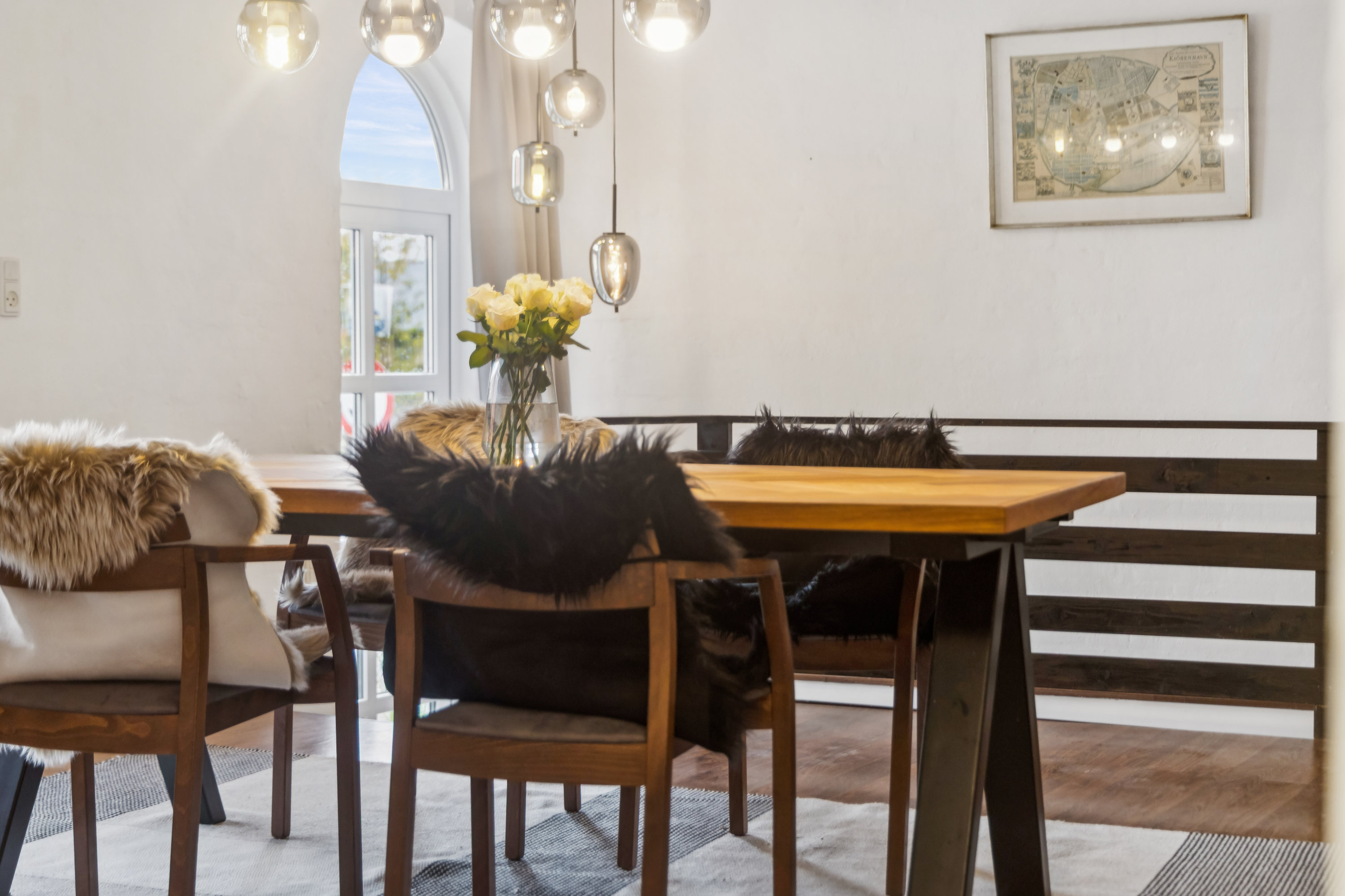 Fremhævet stue billede i fuldskærmstilstand. Billede af Vestvej 22, 9310 Vodskov