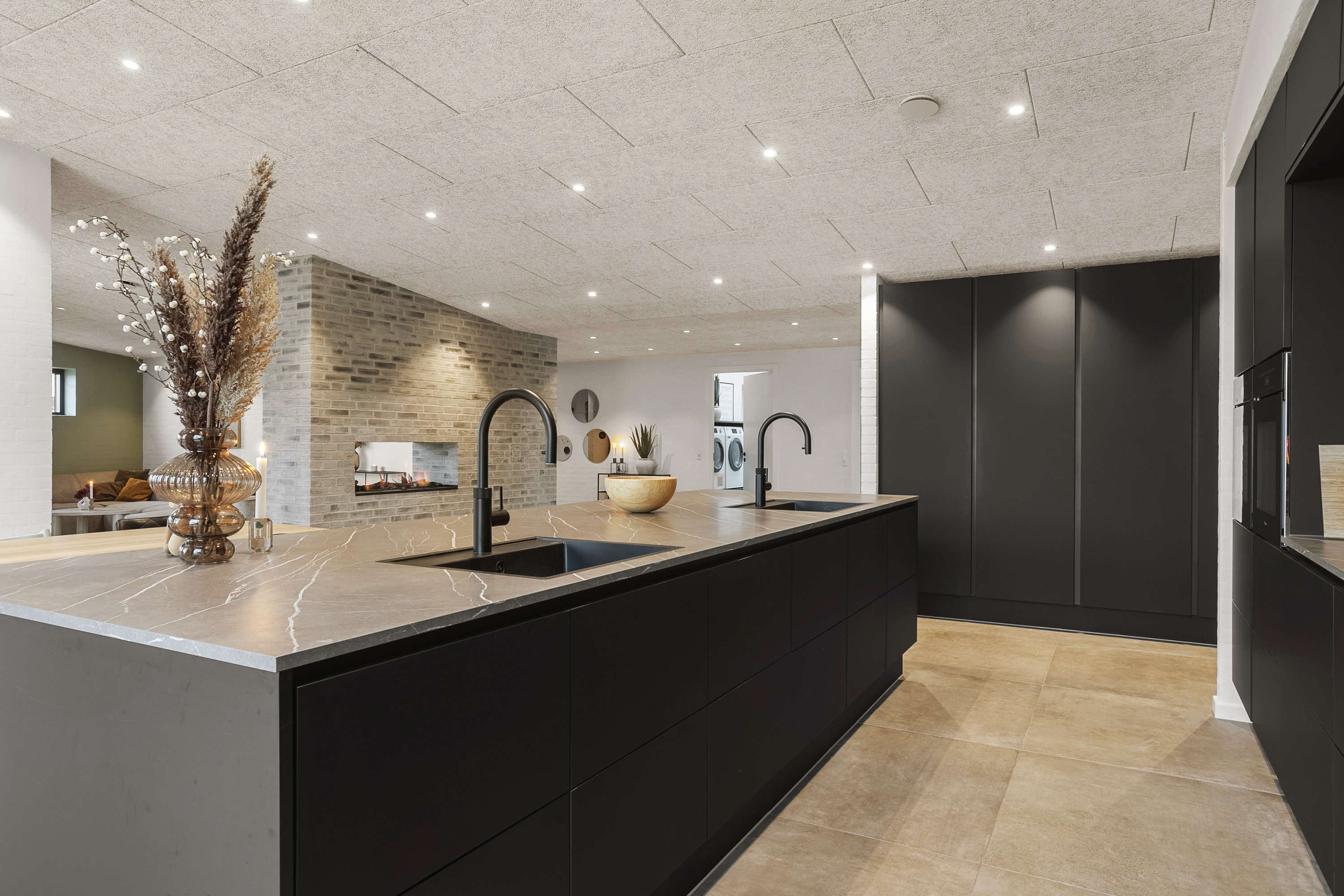 Fremhævet køkken/alrum billede i fuldskærmstilstand. Billede af Kongstedgårds Alle 21, 6600 Vejen