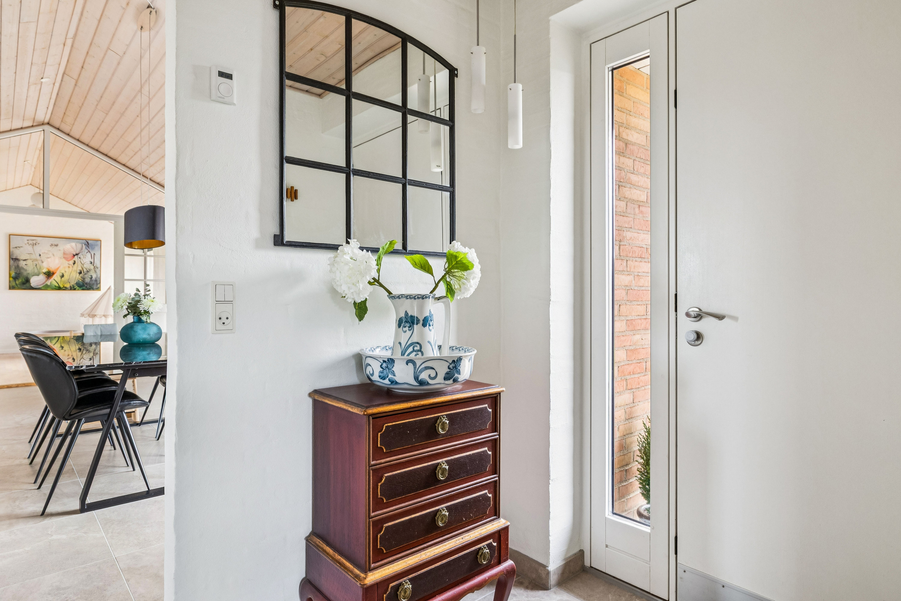 Miniaturebillede 1: entré. Billede af Skovkildeparken 73, Virring, 8660 Skanderborg