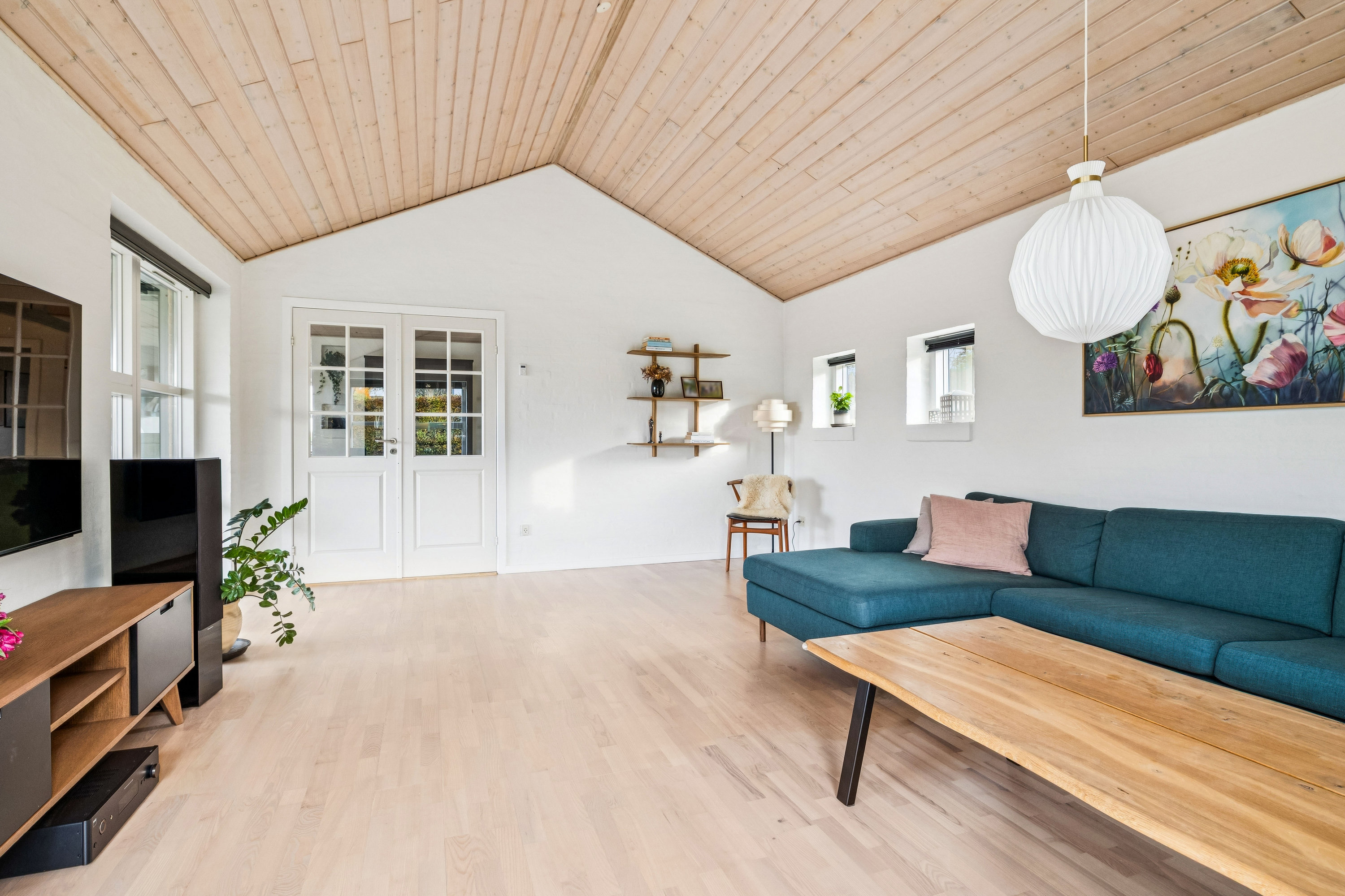 Fremhævet stue billede i fuldskærmstilstand. Billede af Skovkildeparken 73, Virring, 8660 Skanderborg