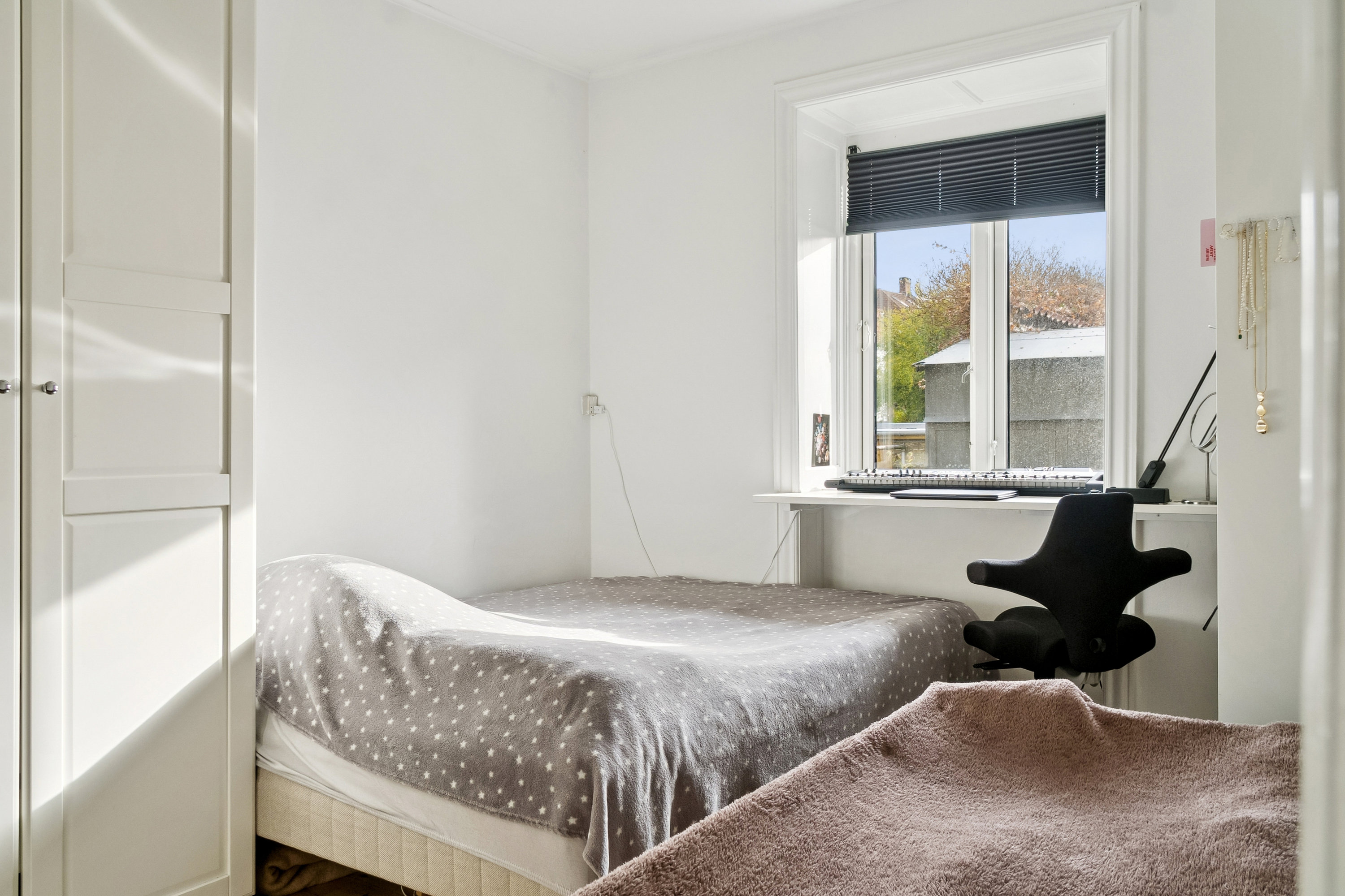 Fremhævet  billede i fuldskærmstilstand. Billede af Karensgade 10, st.. tv., 2500 Valby