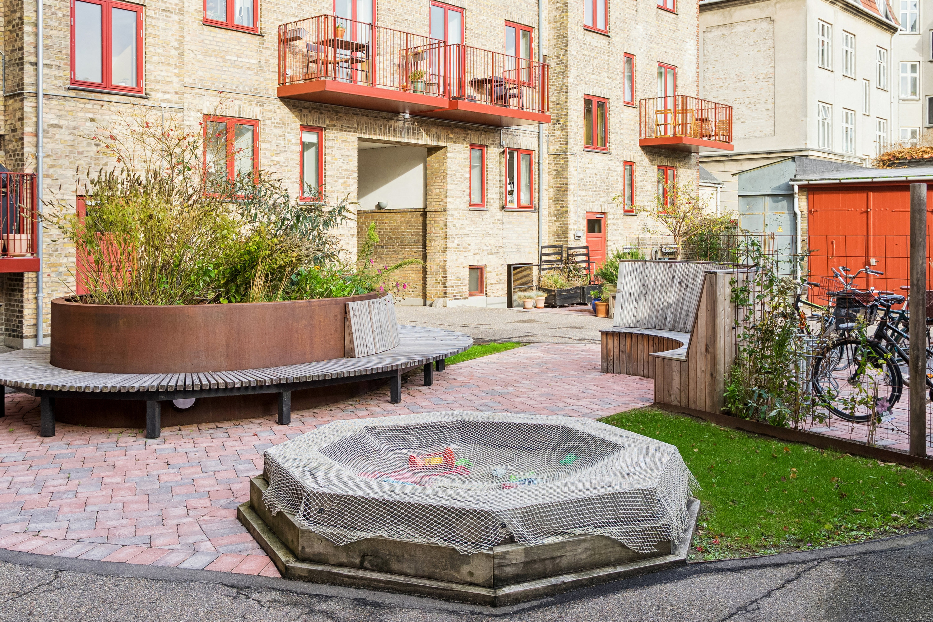 Fremhævet  billede i fuldskærmstilstand. Billede af Karensgade 10, st.. tv., 2500 Valby