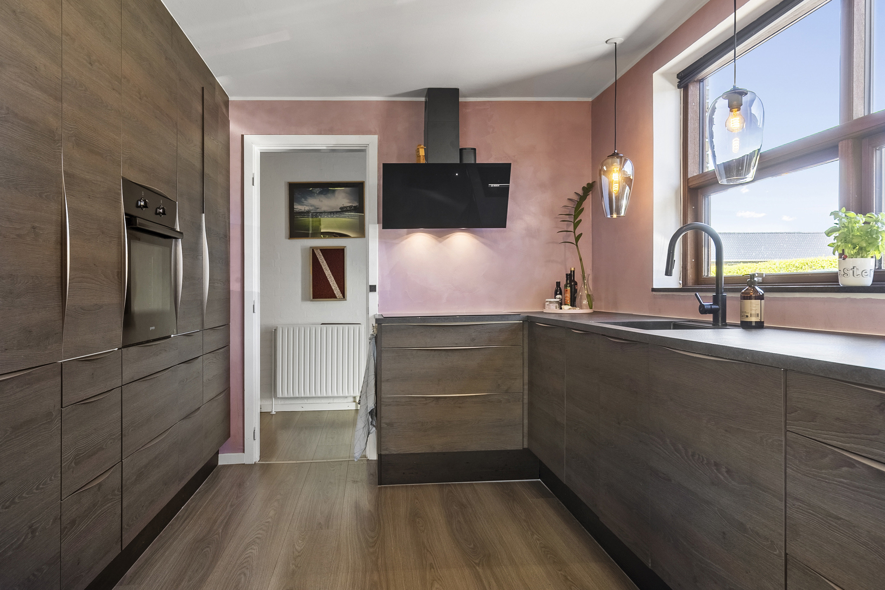 Fremhævet  billede i fuldskærmstilstand. Billede af Rugvænget 3, Mejlby, 8981 Spentrup