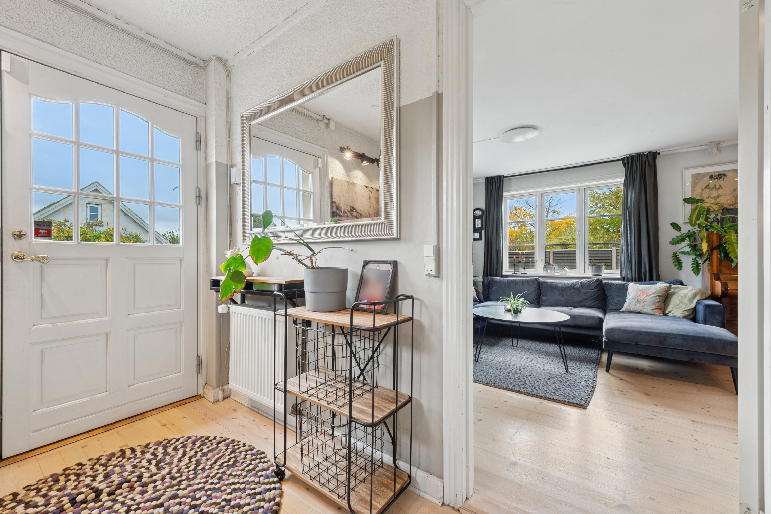 Fremhævet gang billede i fuldskærmstilstand. Billede af Karlslunde Landevej 17, 2690 Karlslunde